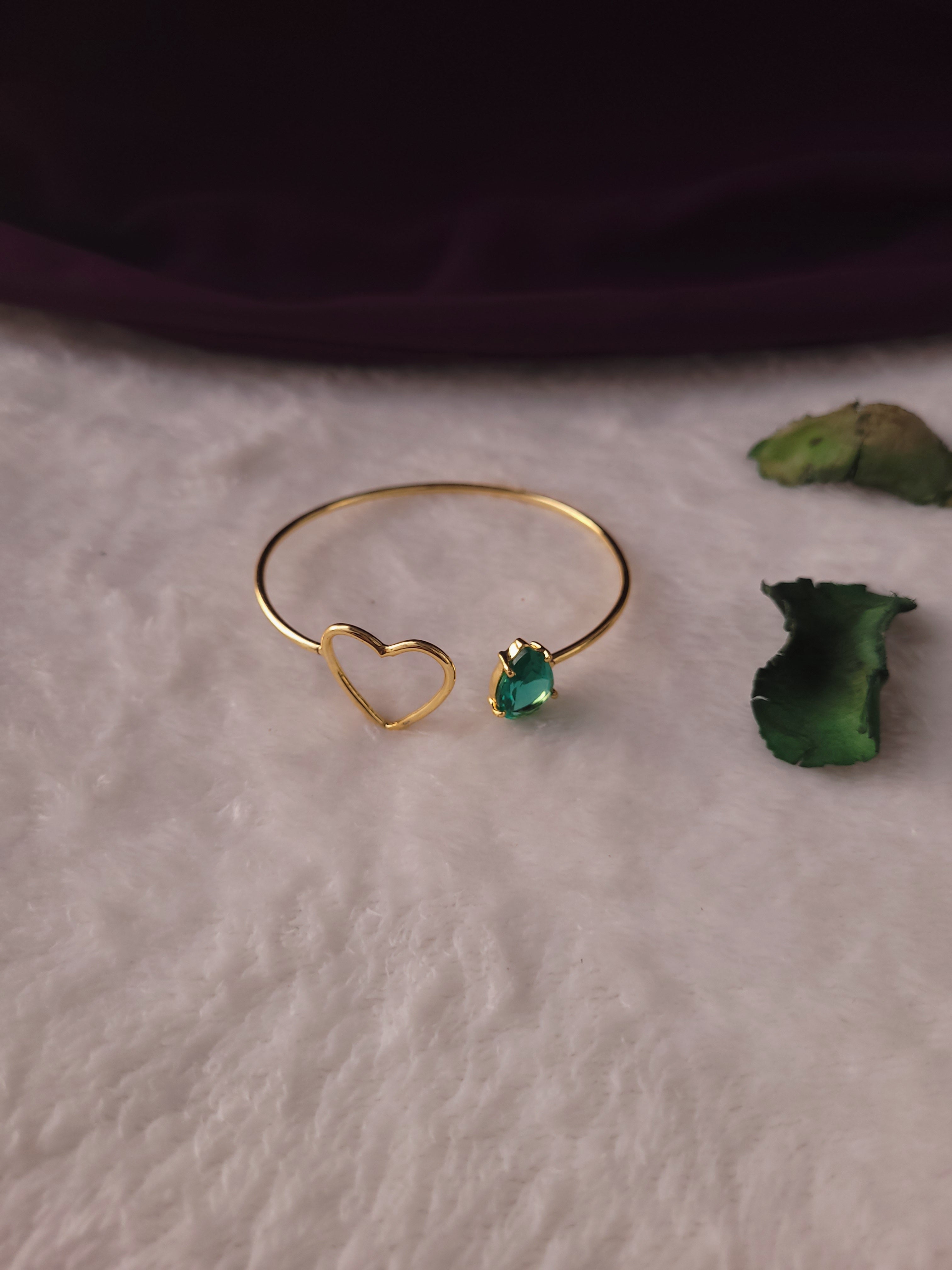 CORDIA - GOLDEN HEART STONE BANGLE