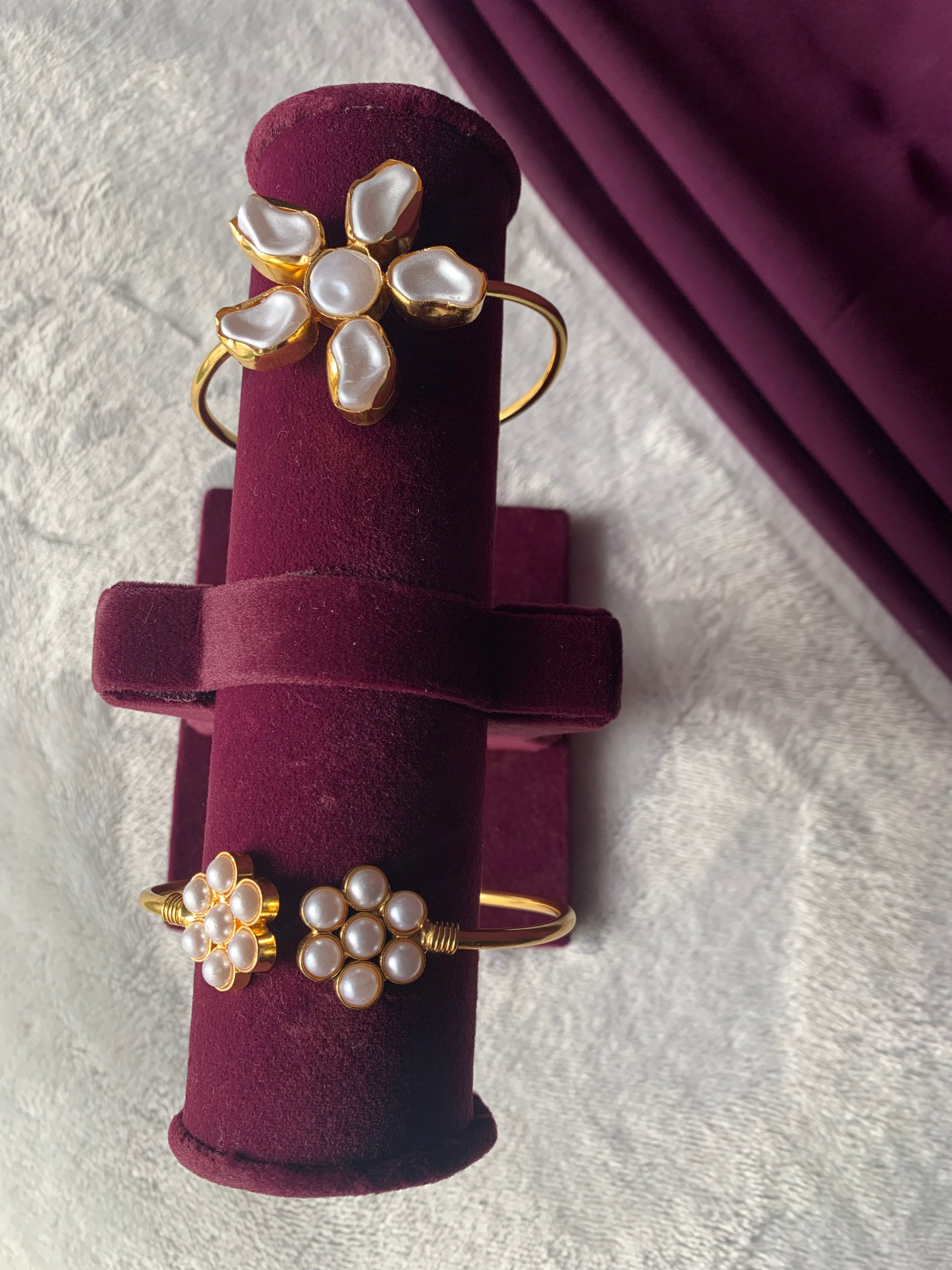 FALGUNI - FLOWER AND PEACOCK GOLDEN BANGLE