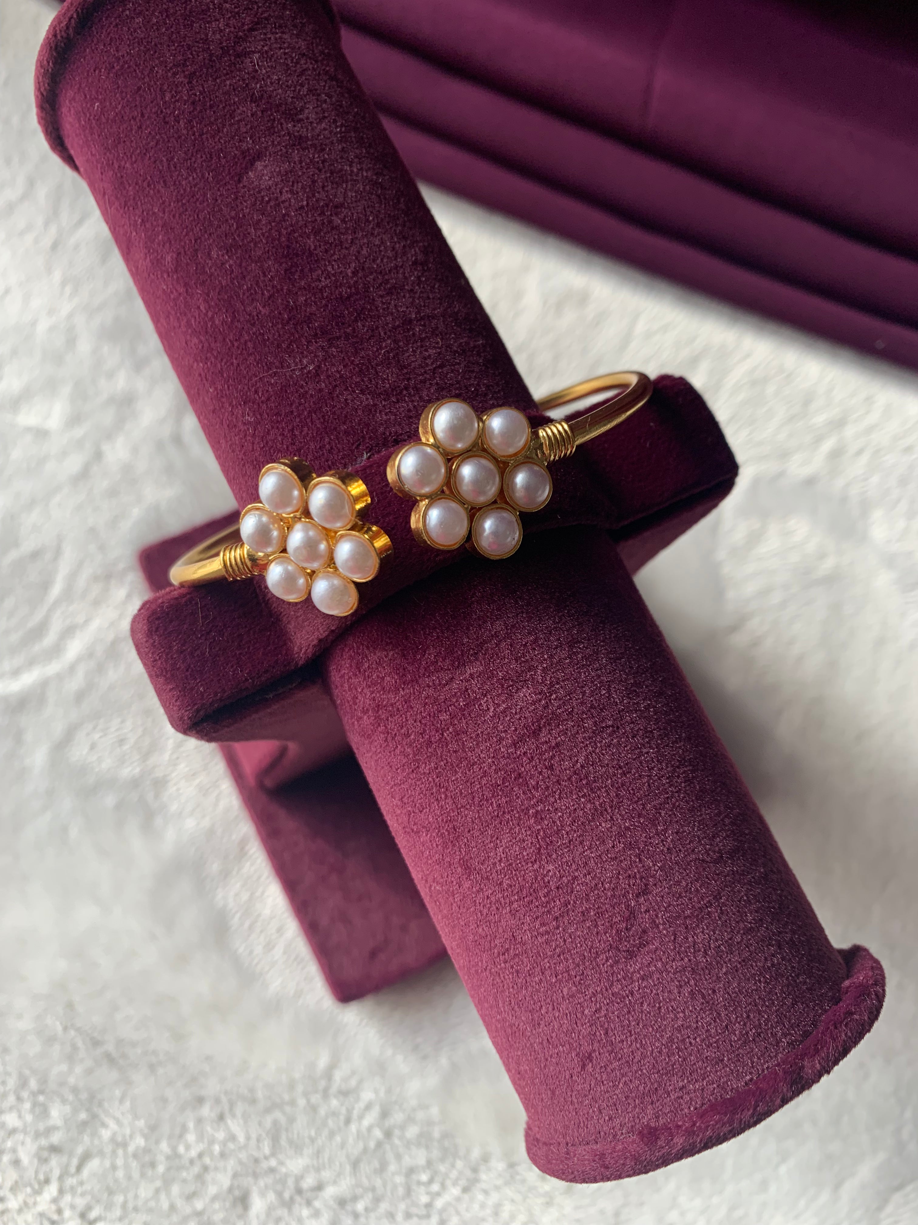 FALGUNI - FLOWER AND PEACOCK GOLDEN BANGLE