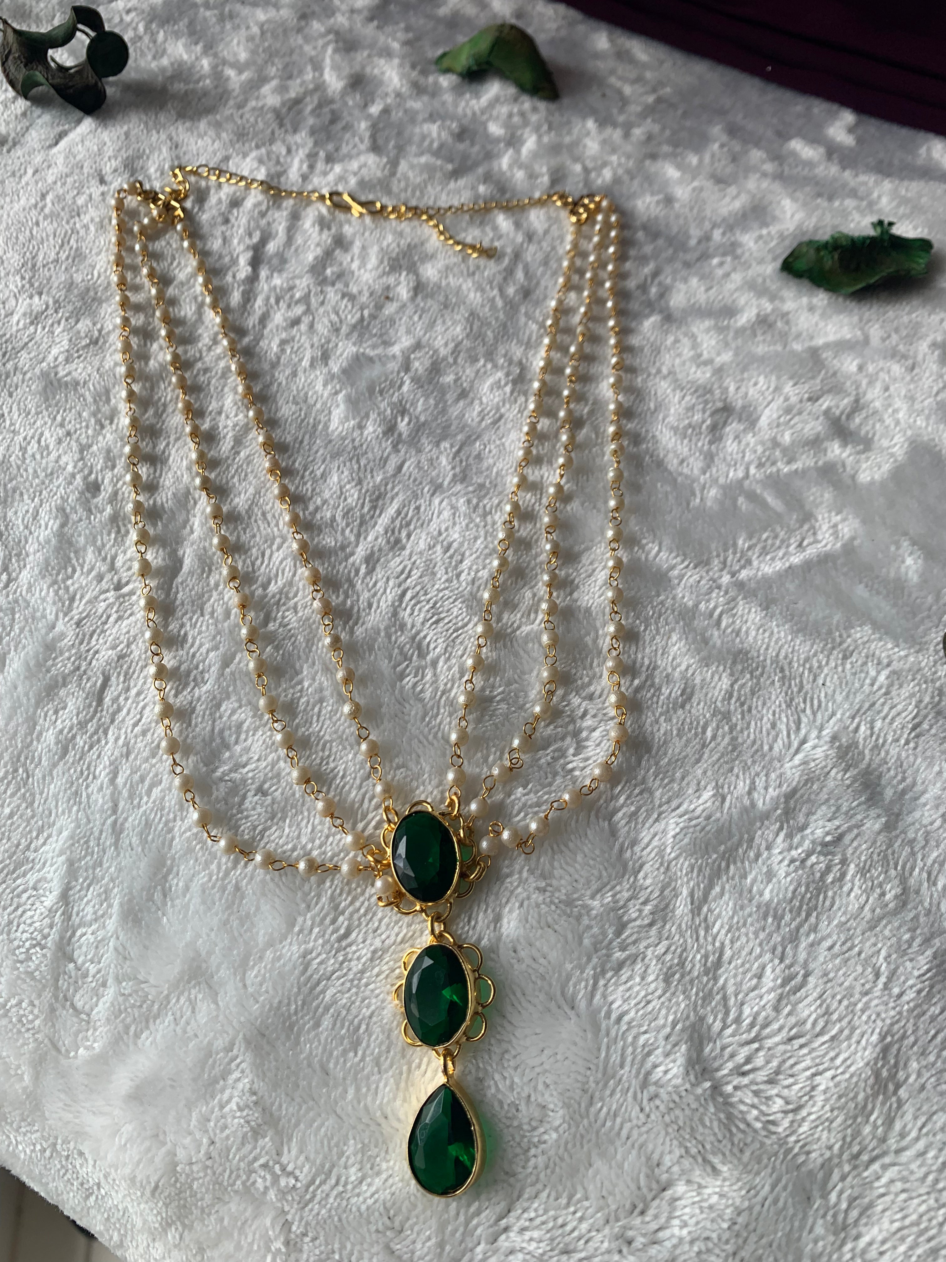 HASINI - THREE LAYER PEARL AND SHINY STONE CHOKER