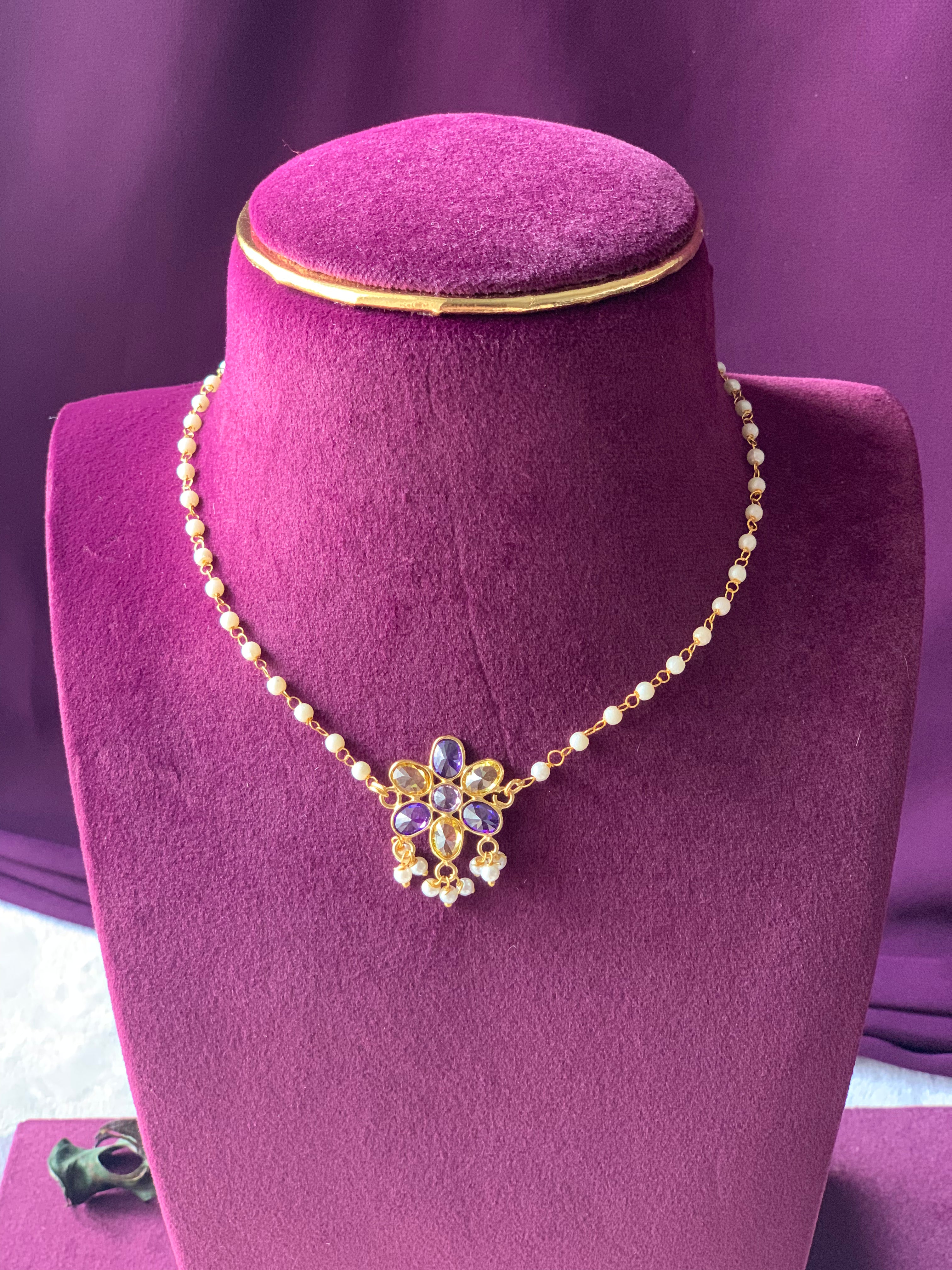KARTHIKA - SHINY MULTISTONE FLOWER AND PEARL CHOKER
