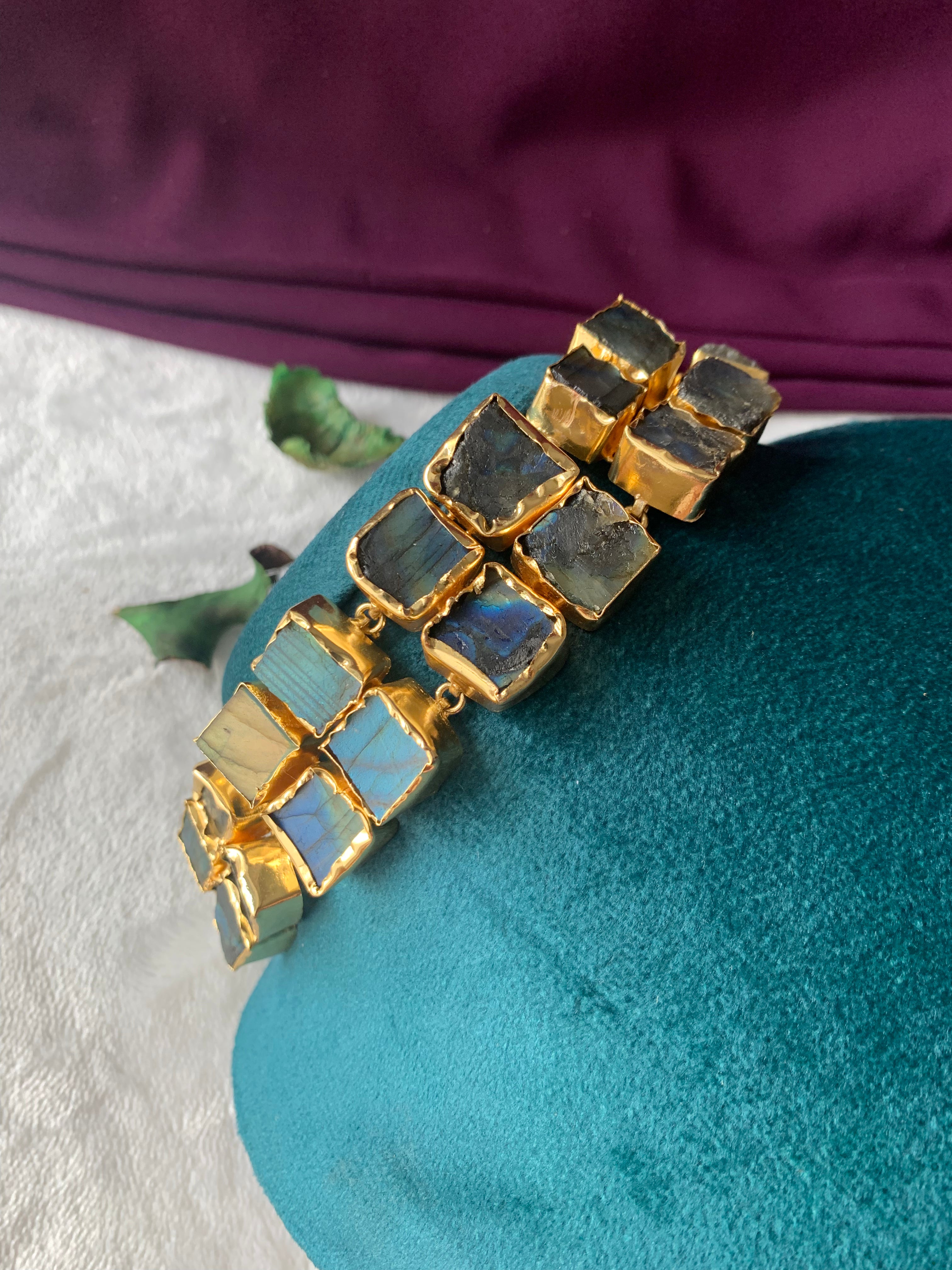 SHOBANA - DOUBLE LAYER PREMIUM RAW STONE CHOKER