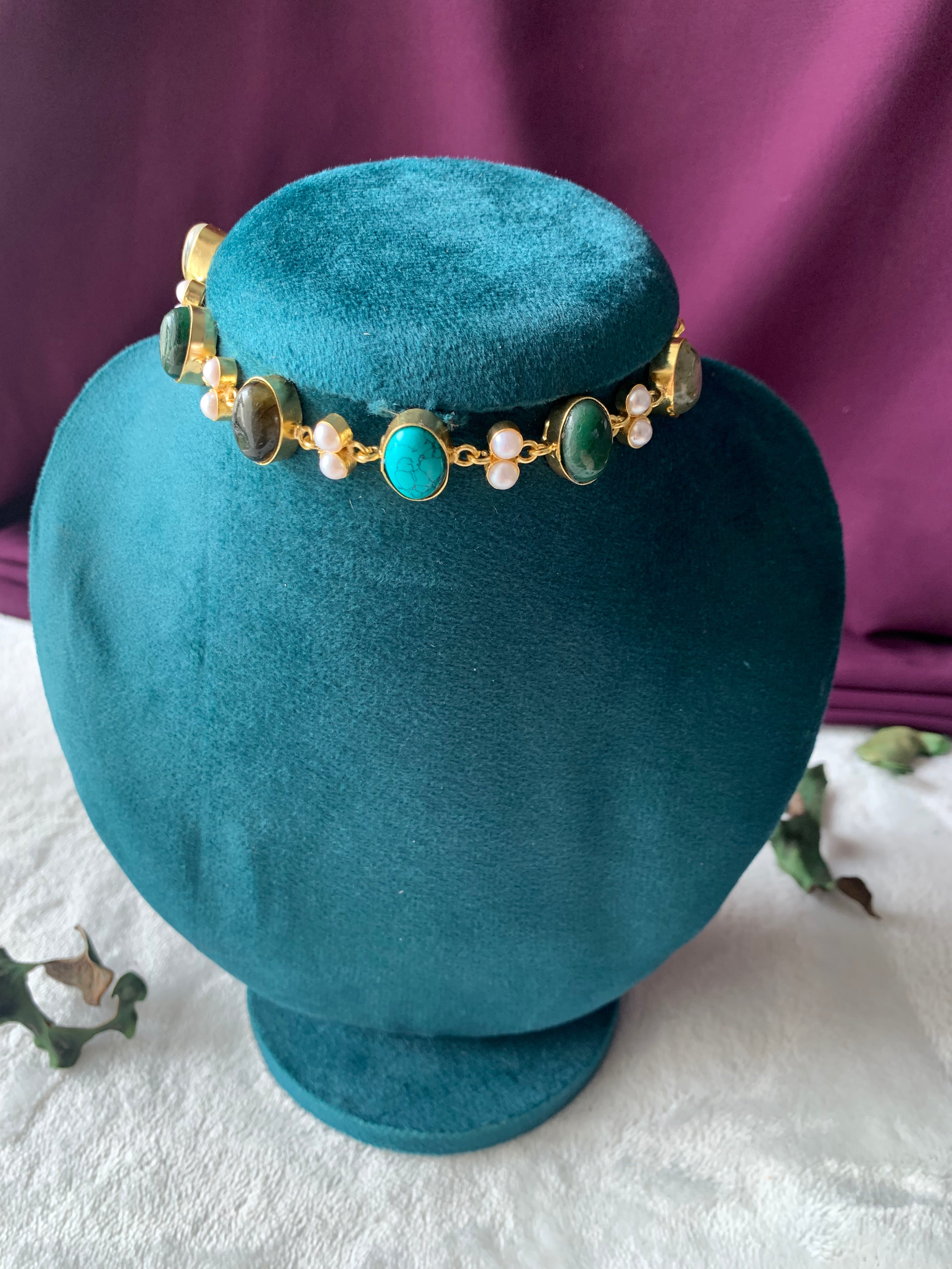 SANIYA - DOUBLE PEARL AND SHINY SINGLE STONE CHOKER