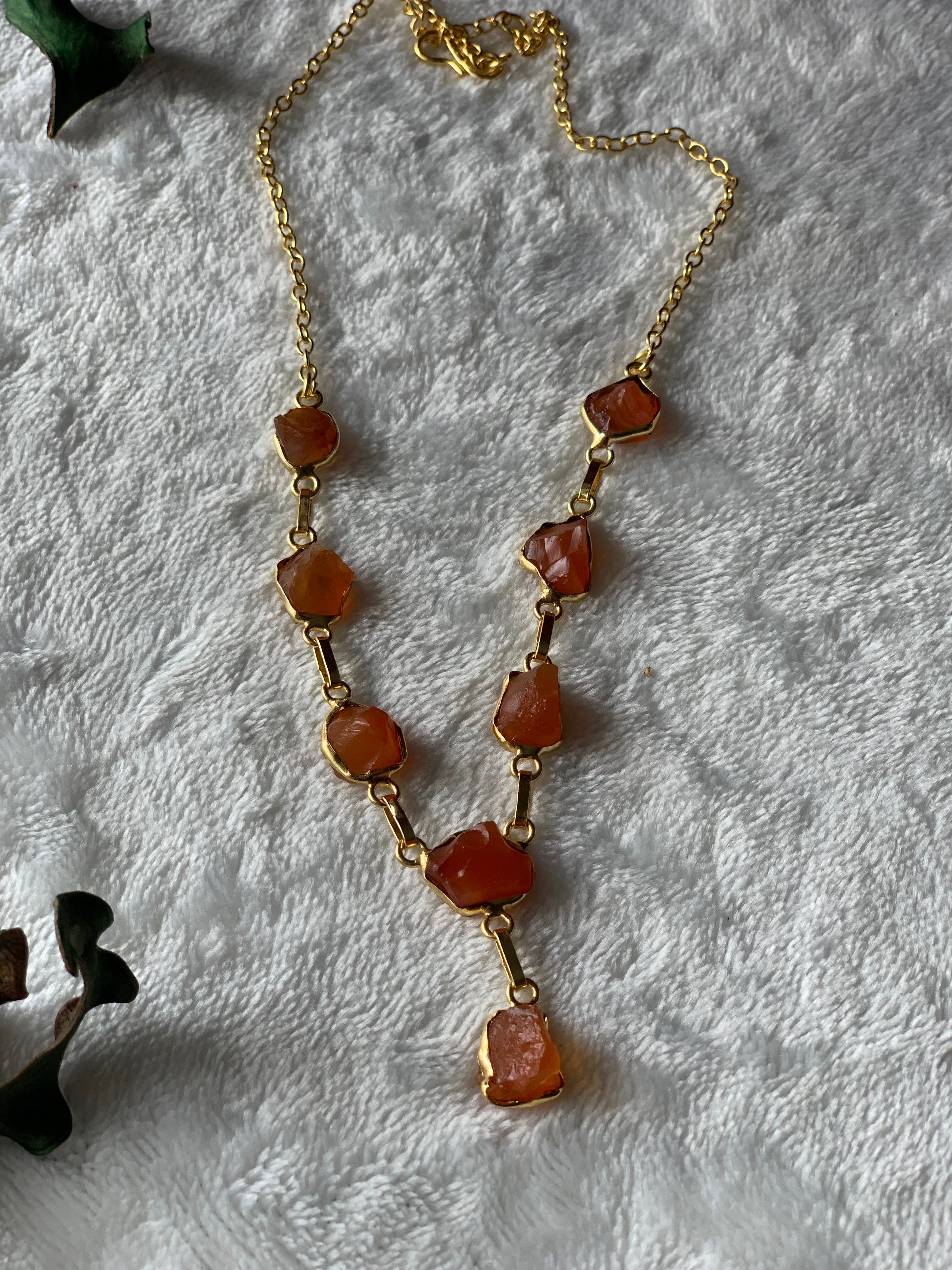 SHARI - UNEVEN RAW STONE CHOKER
