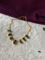 RAANIYA - GOLDEN COVERED RAWSTONE CHOKER
