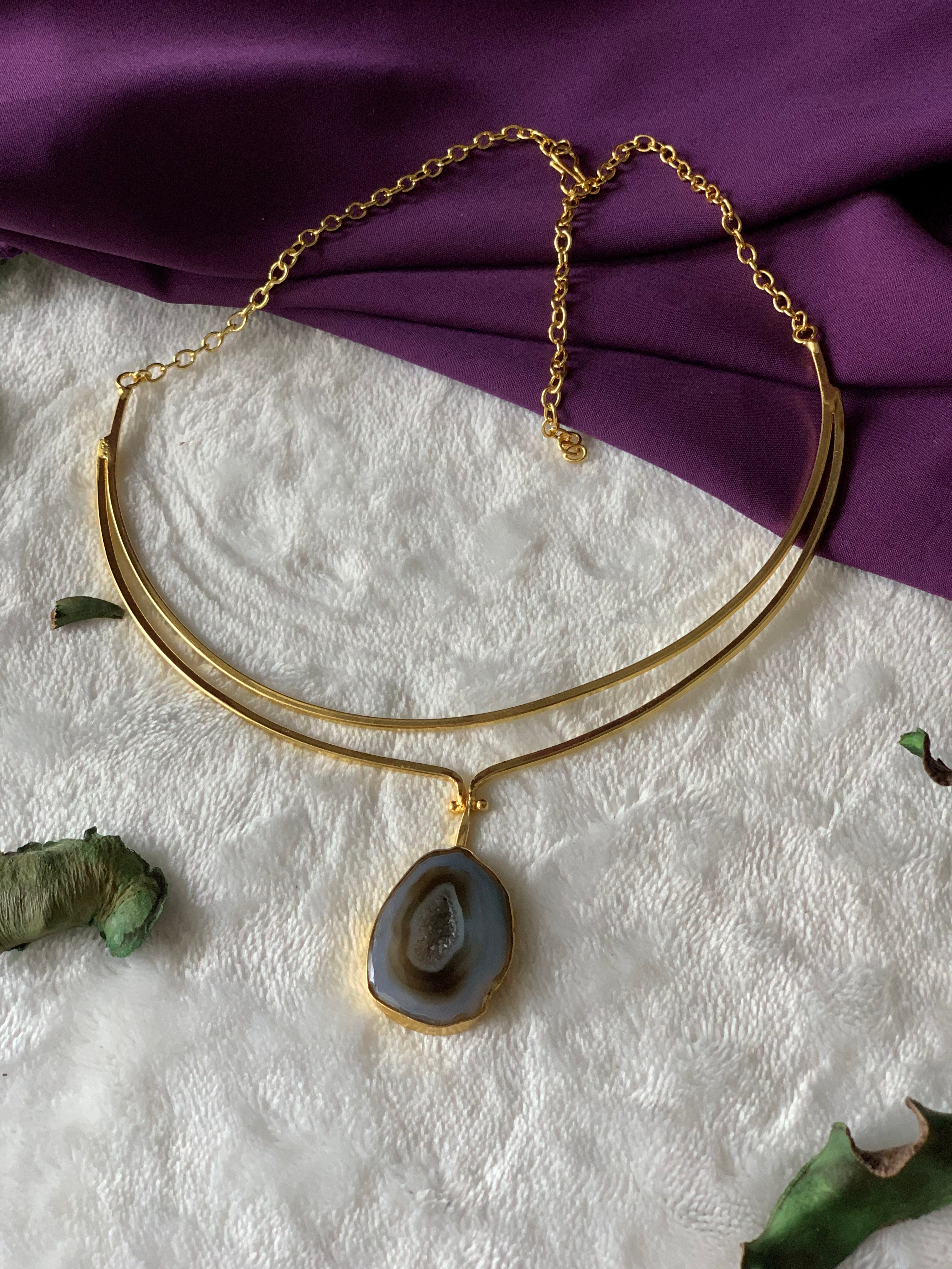 AIMY  - DYED QUARTZ DOUBLE LAYER NECKCUFF (HASLI)