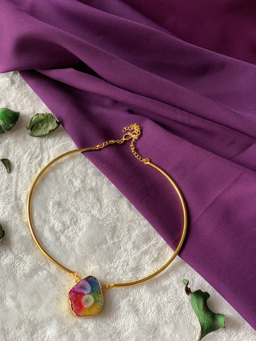 NORAH - DYED RAINBOW HALF NECKCUFF (HASLI)