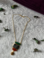 NEVAH - ASYMETRICAL MUTLISTONE PENDANT CHAIN NECKLACE