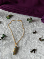 ZOE - SWIRL PENCIL PENDANT CHAIN NECKLACE