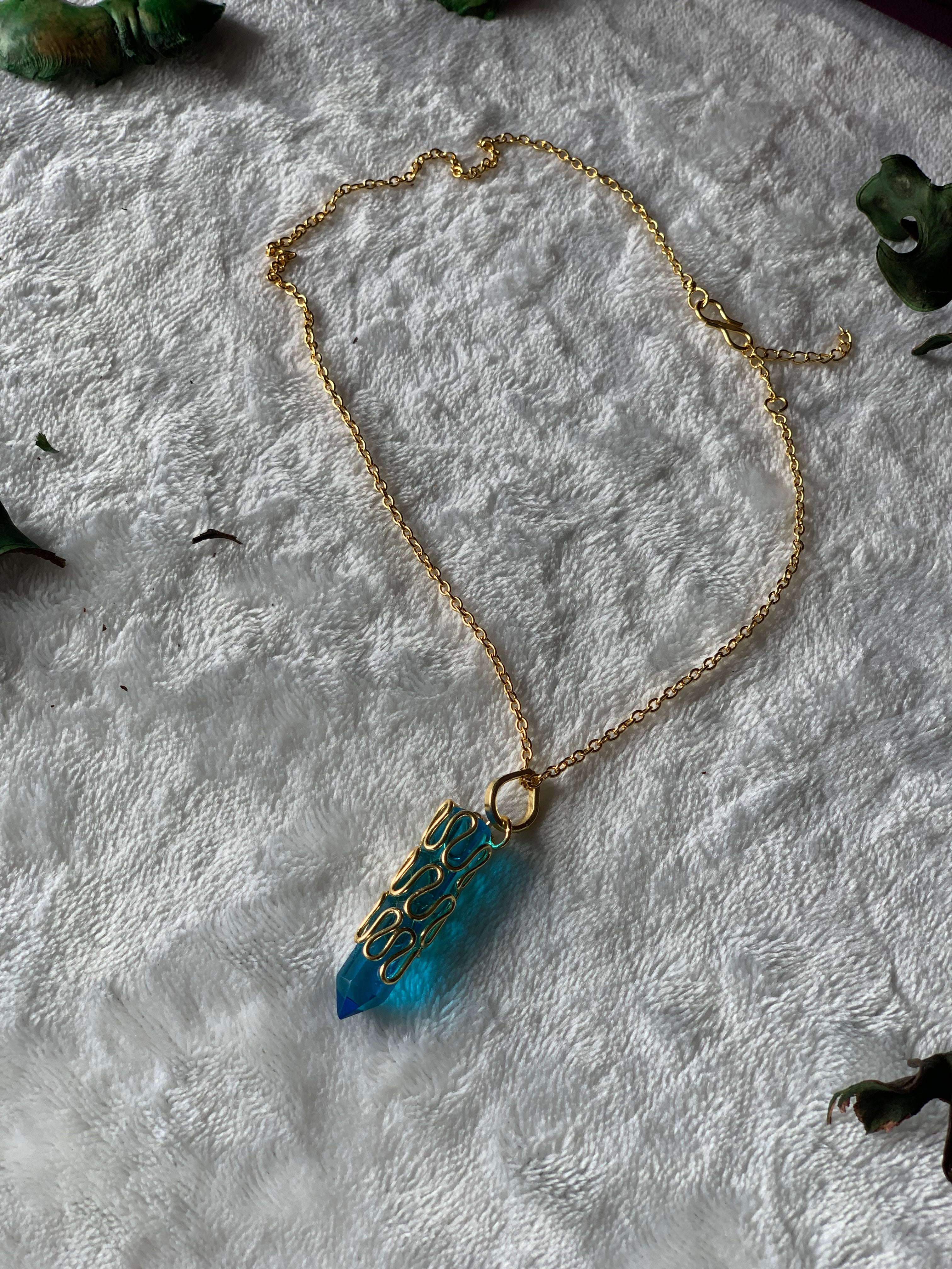 ZOE - SWIRL PENCIL PENDANT CHAIN NECKLACE