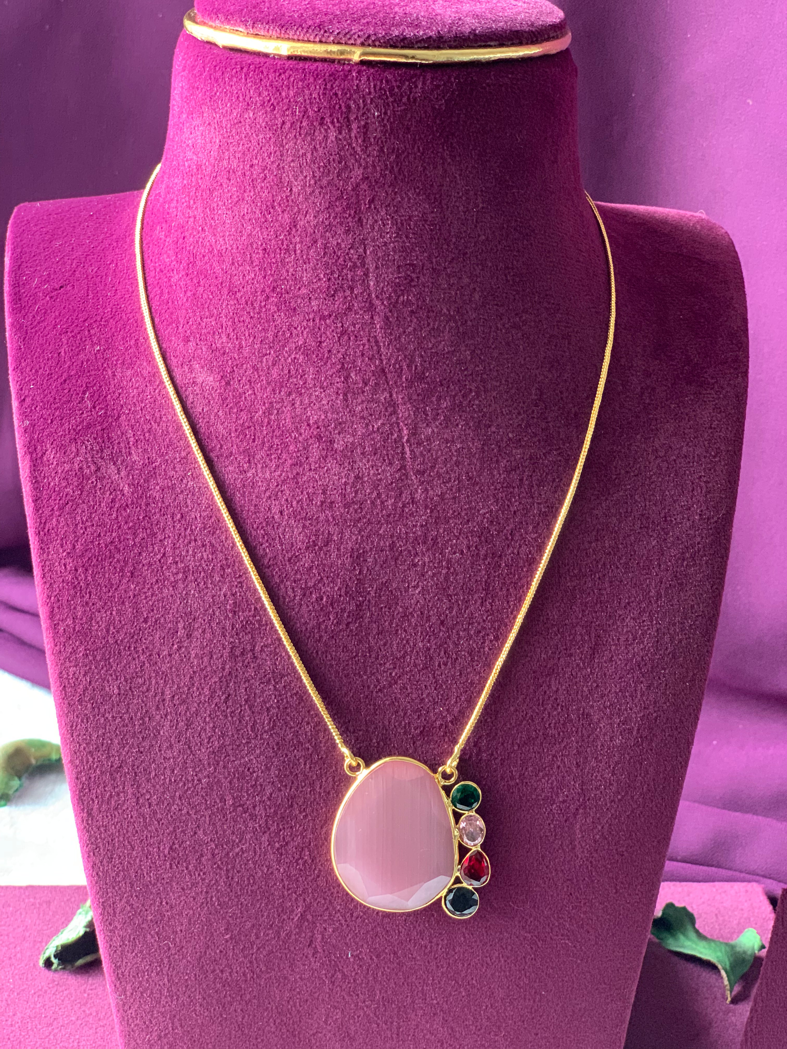 DAINAH - MULTISTONE OVAL PENDANT CHAIN NECKLACE