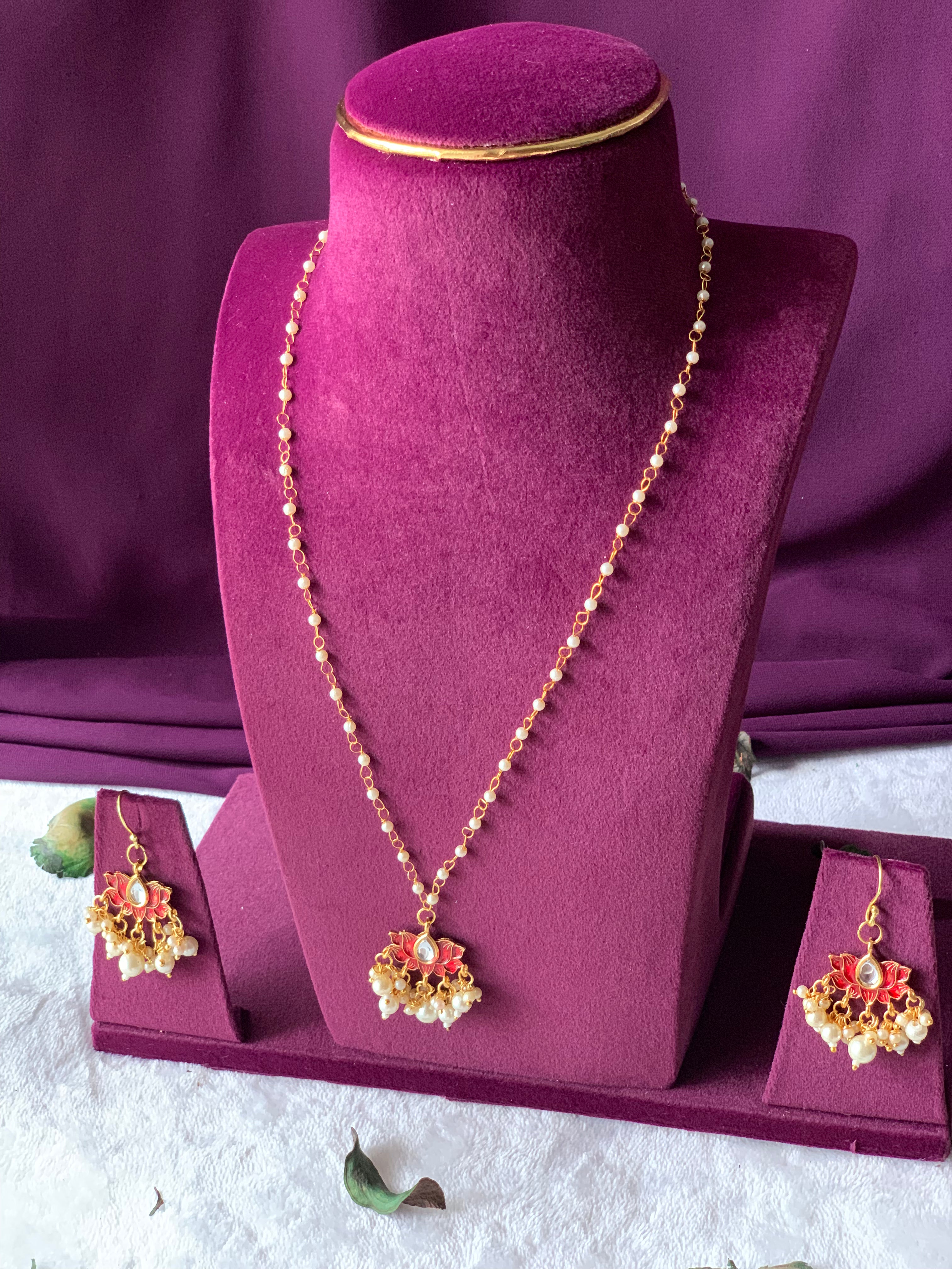 TAMARA - CLUSTER PEARLS LOTUS NECKLACE SET