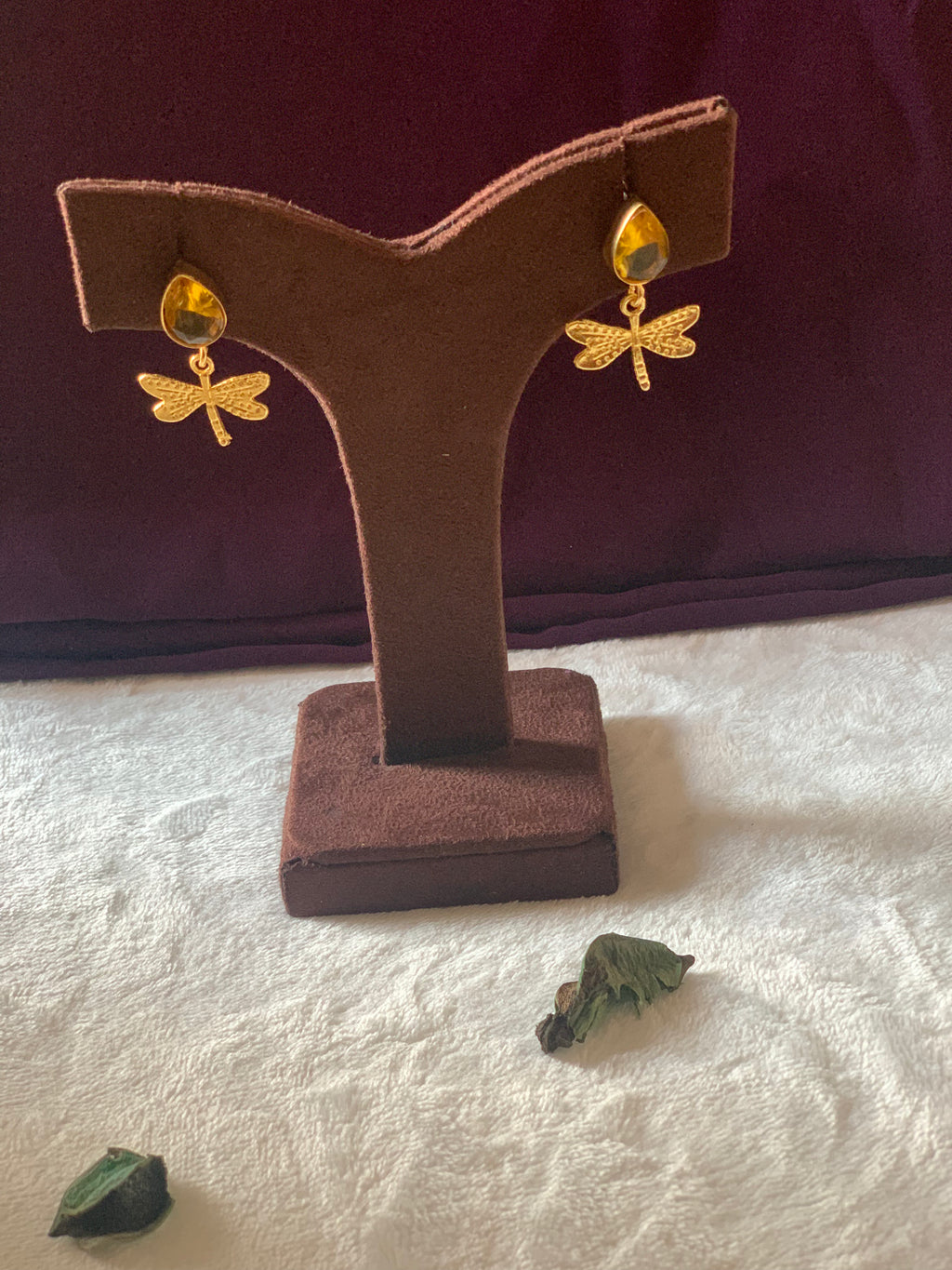 THUMBI - GOLDEN DRAGONFLY STONE DROP EARRINGS