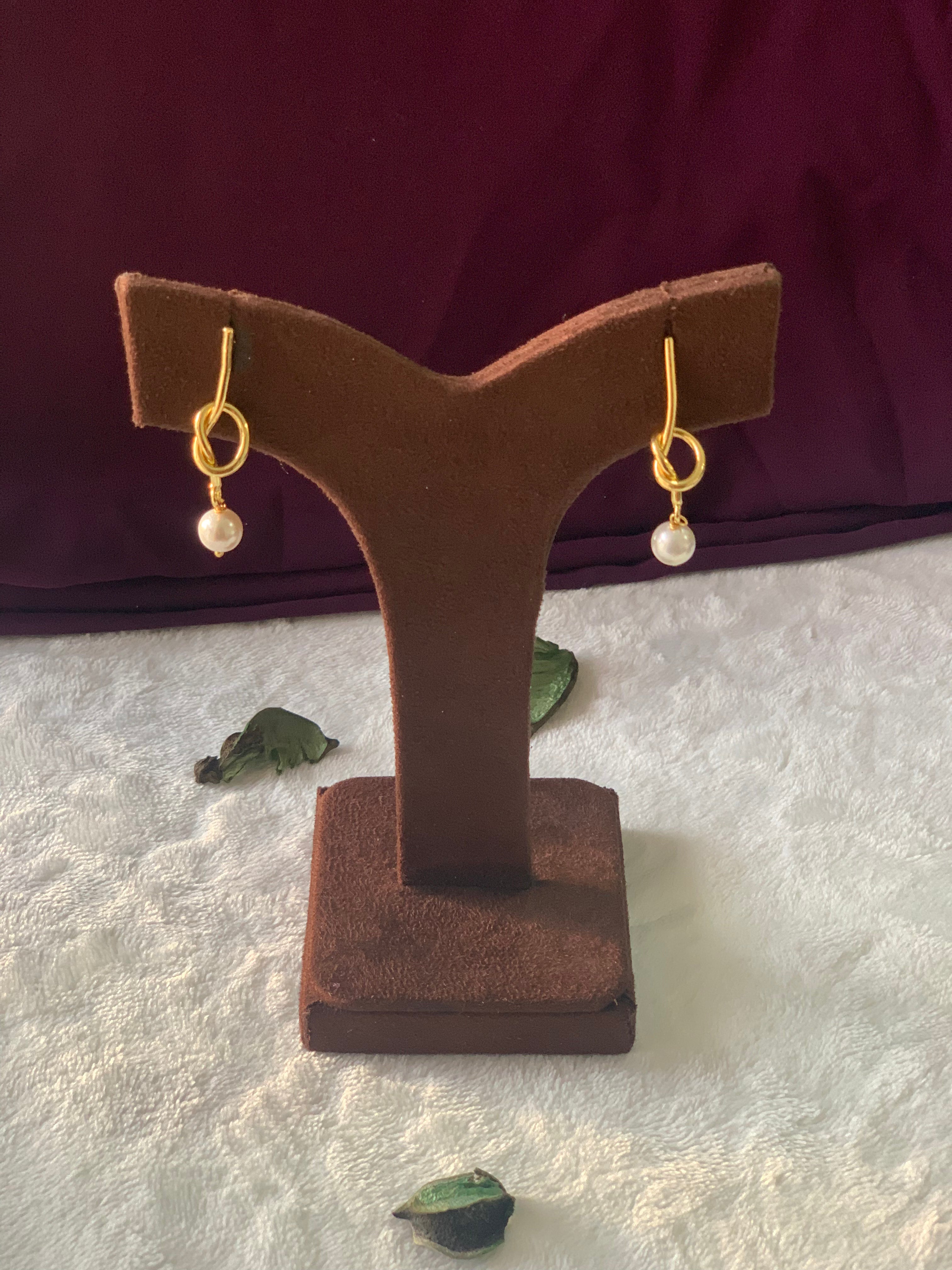 TANYA - GOLDEN PEARL ROPE EARRINGS