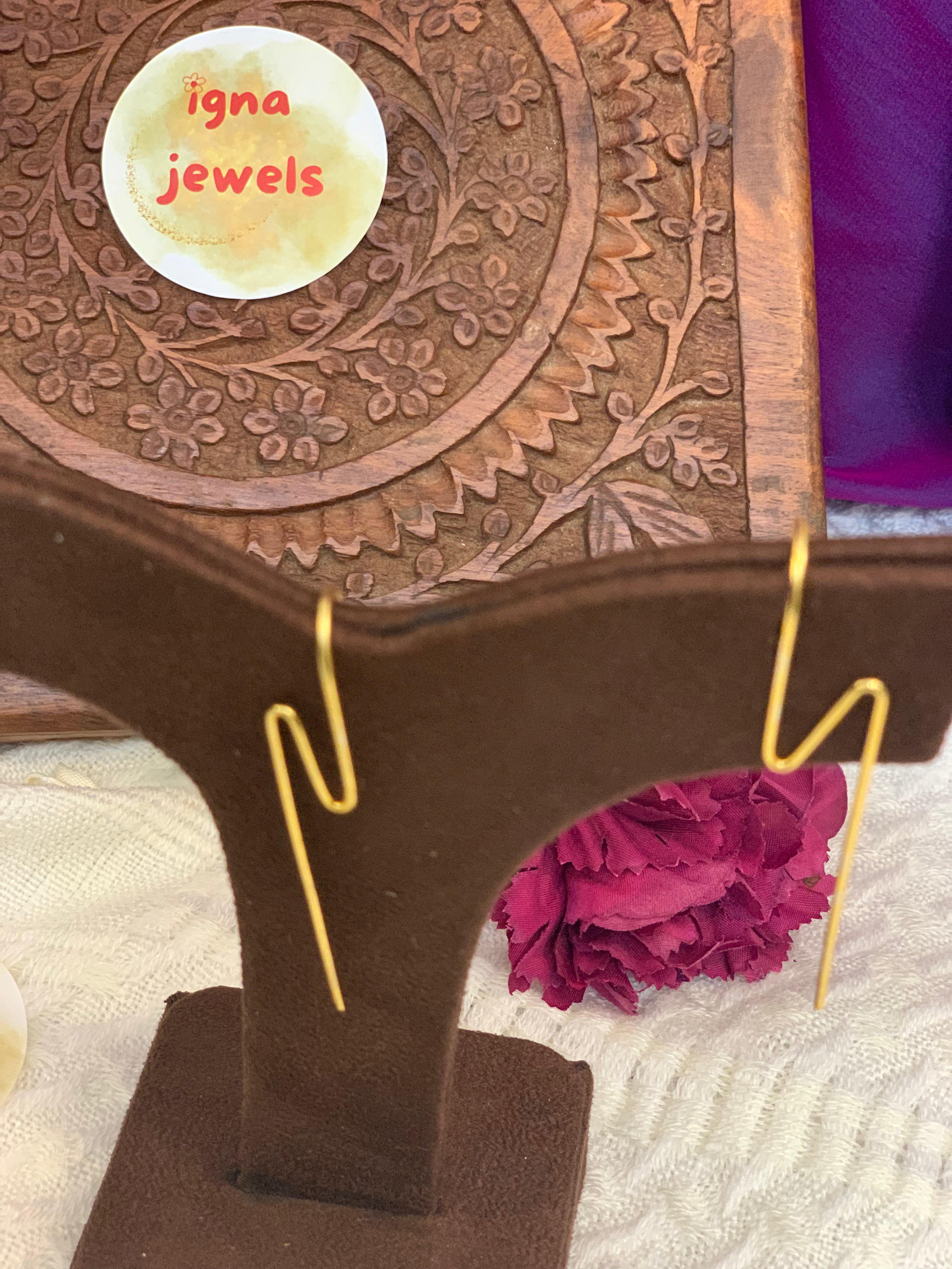 ANNA - GOLDEN STATEMENT EARCUFFS