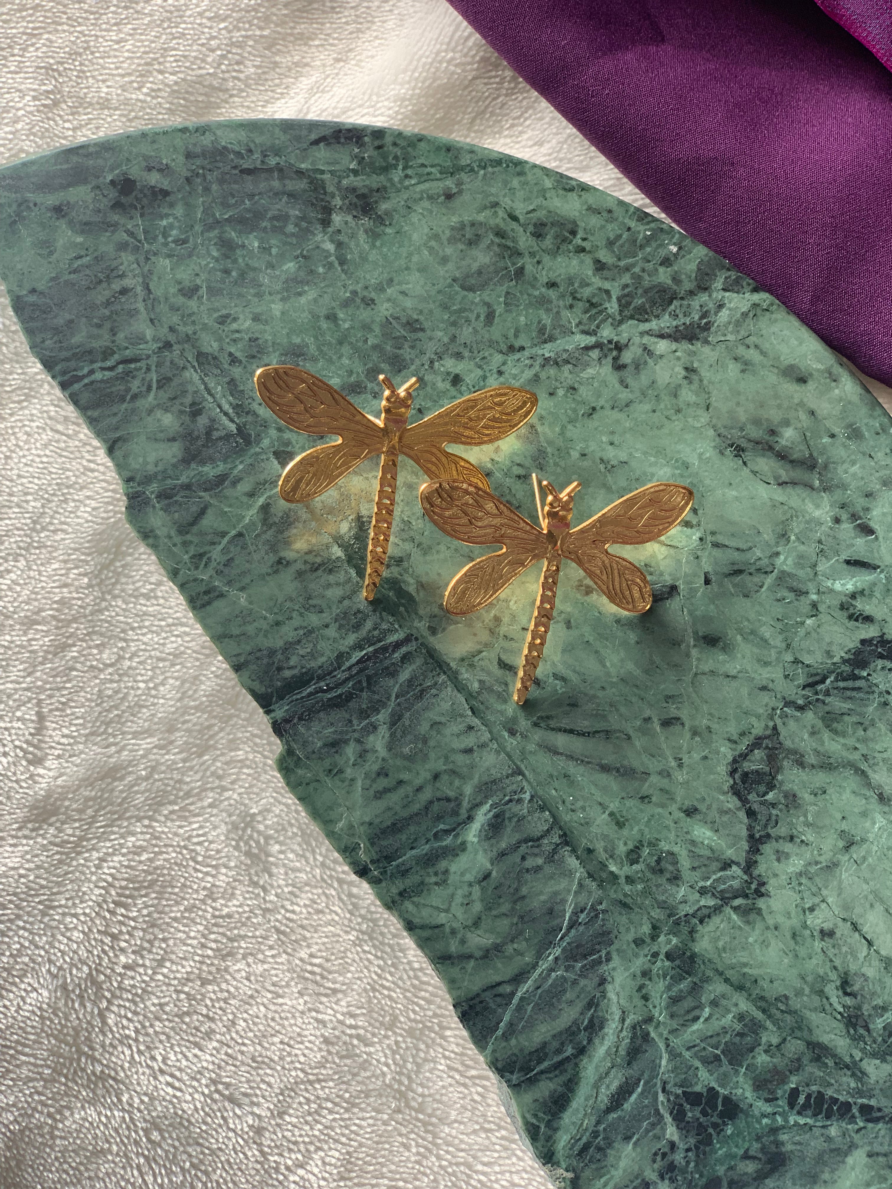 TOMBO - GOLDEN DRAGONFLY STUD EARRINGS