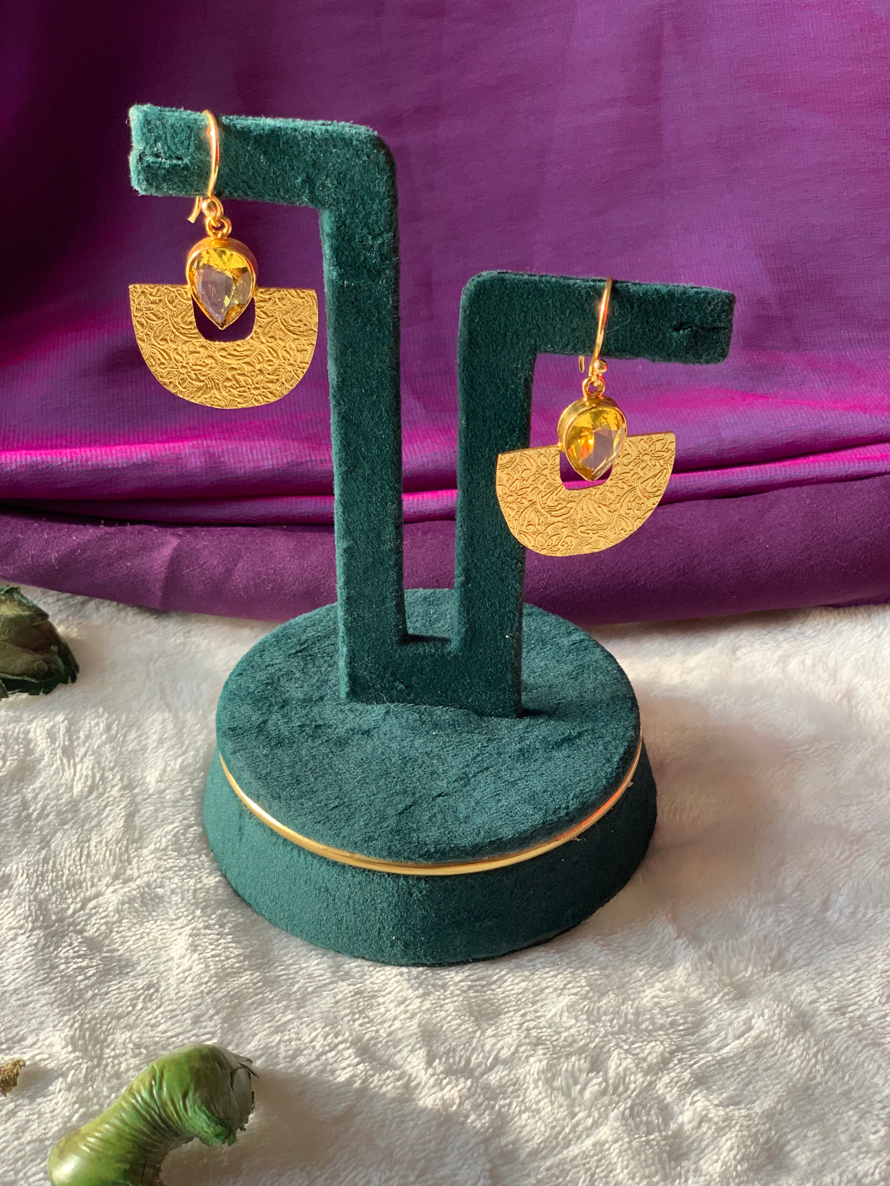 GITANJALI - SOLO STONE DANGLER EARRINGS
