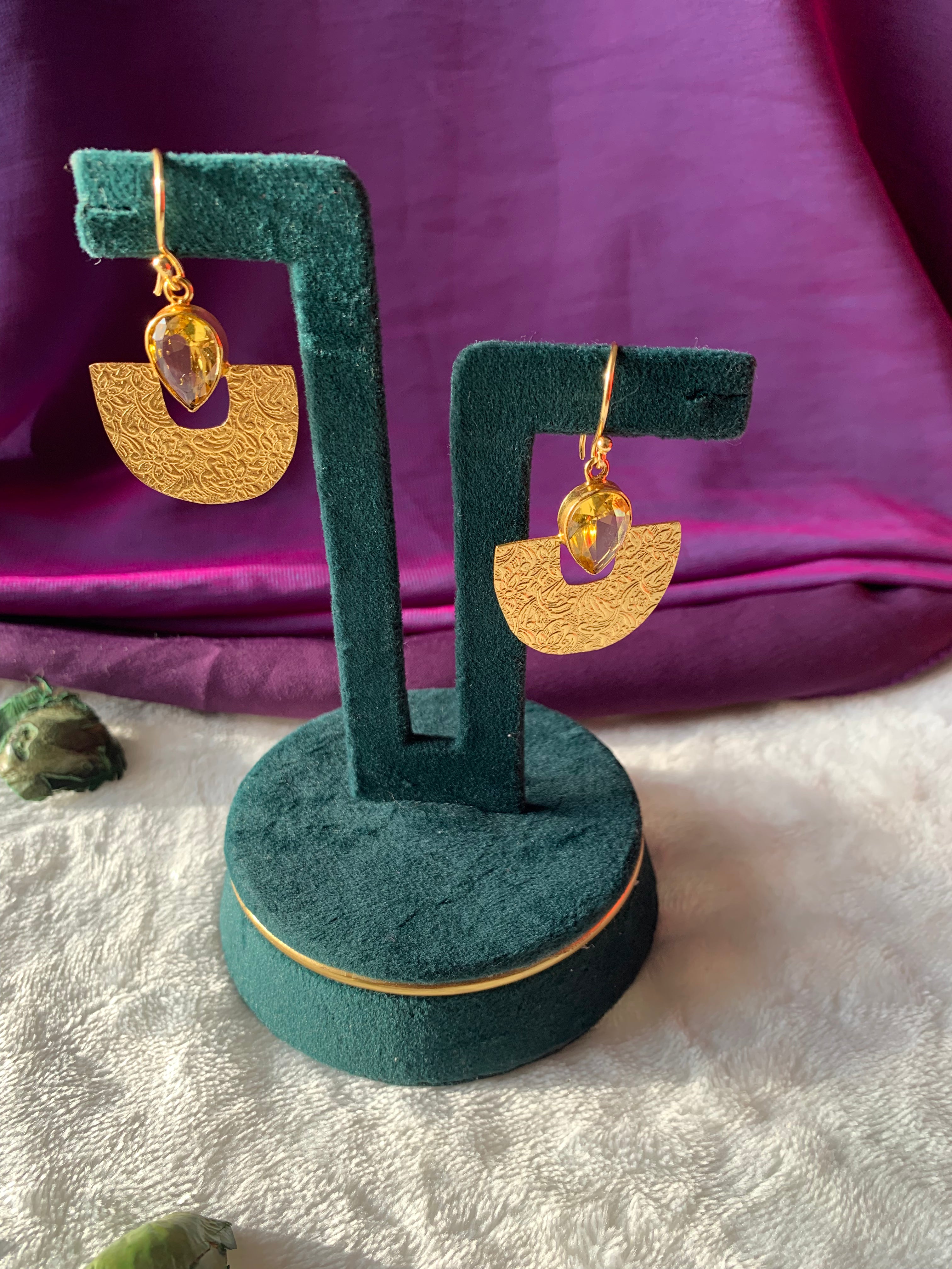 GITANJALI - SOLO STONE DANGLER EARRINGS