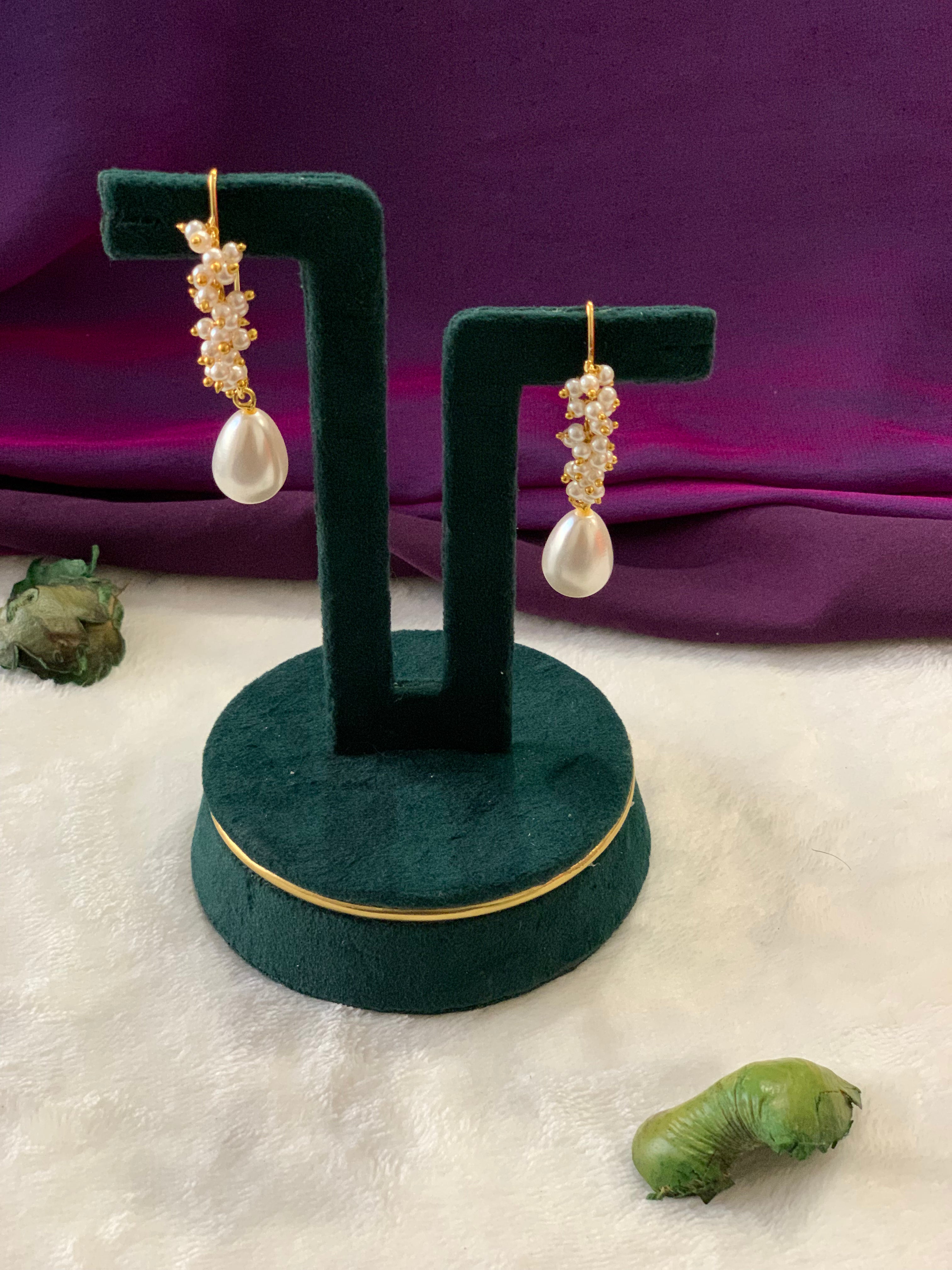 FIZZA- CLUSTER PEARLS AND PEARL DROP EARRINGS