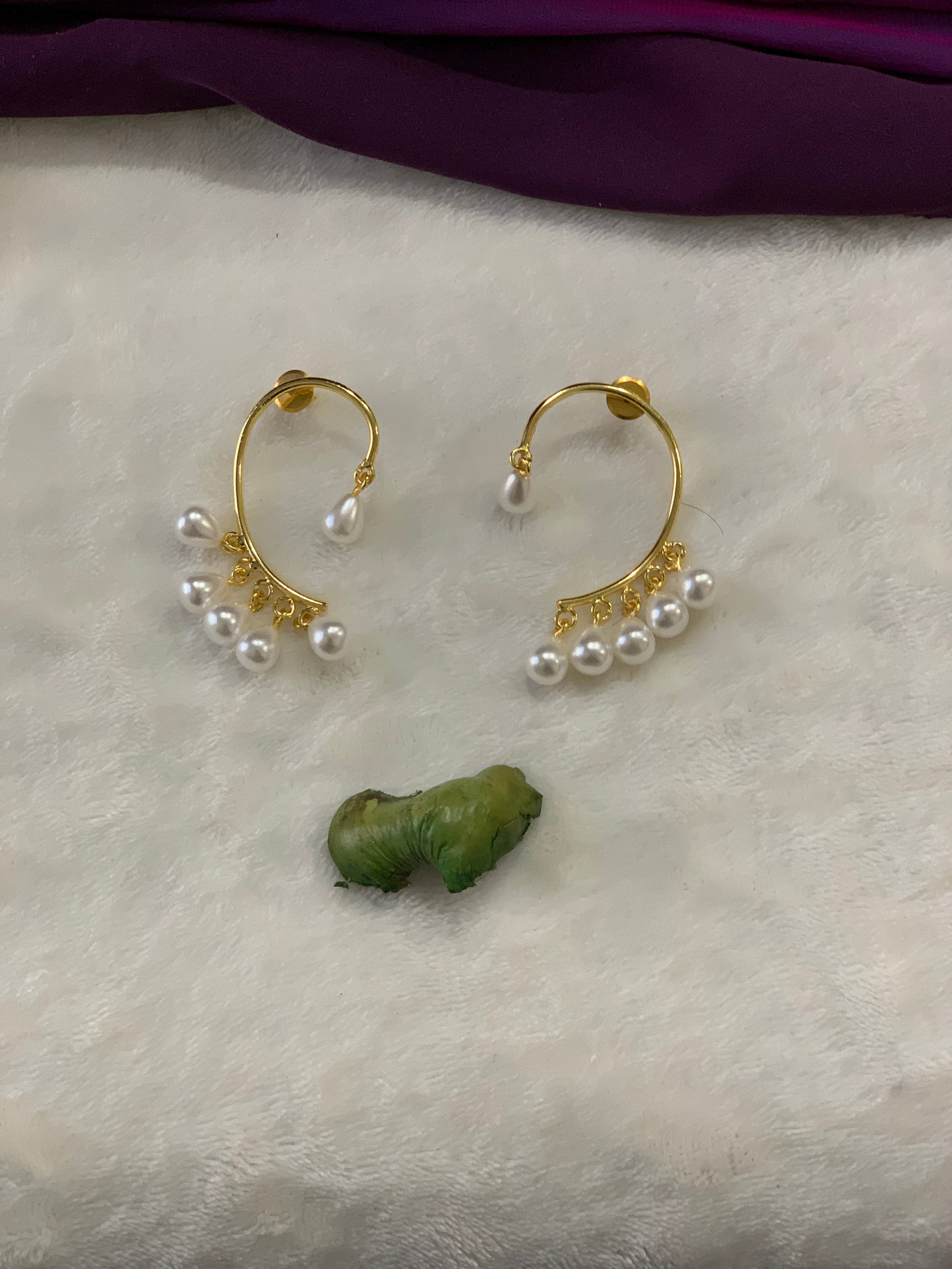 KAASHVI - HEXA PEARL DROP STUD EARRINGS