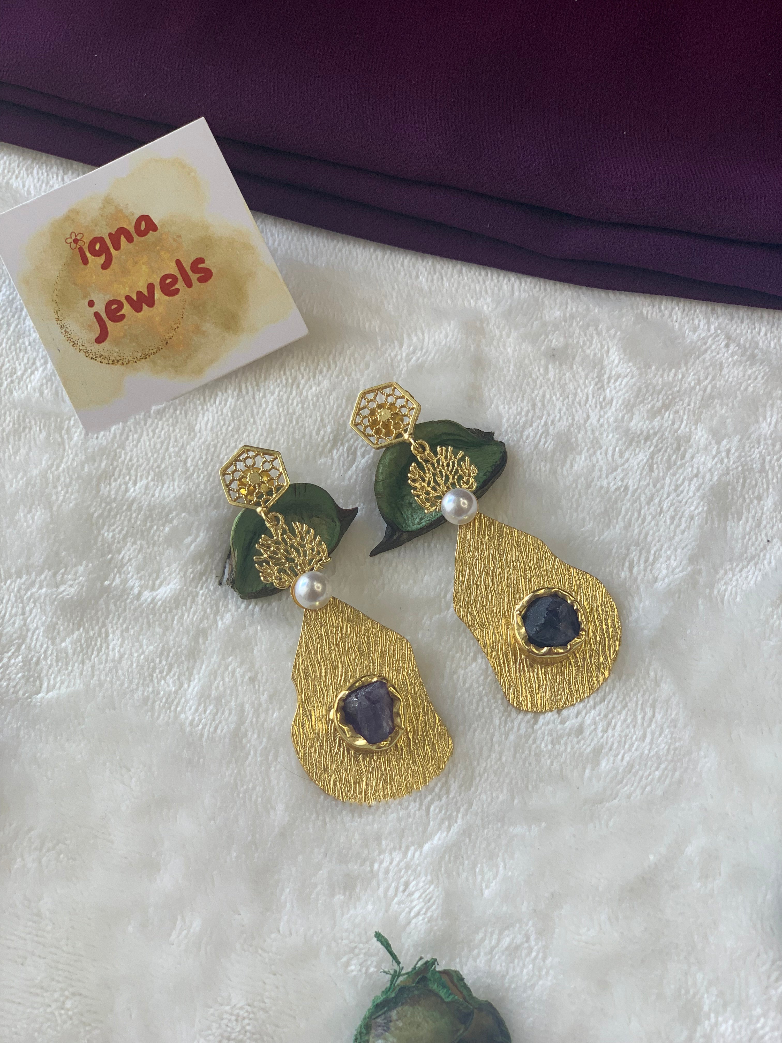 NADHINA - GOLDEN TEXTURED PEARL AND STONE DESIGNER EARRINGS