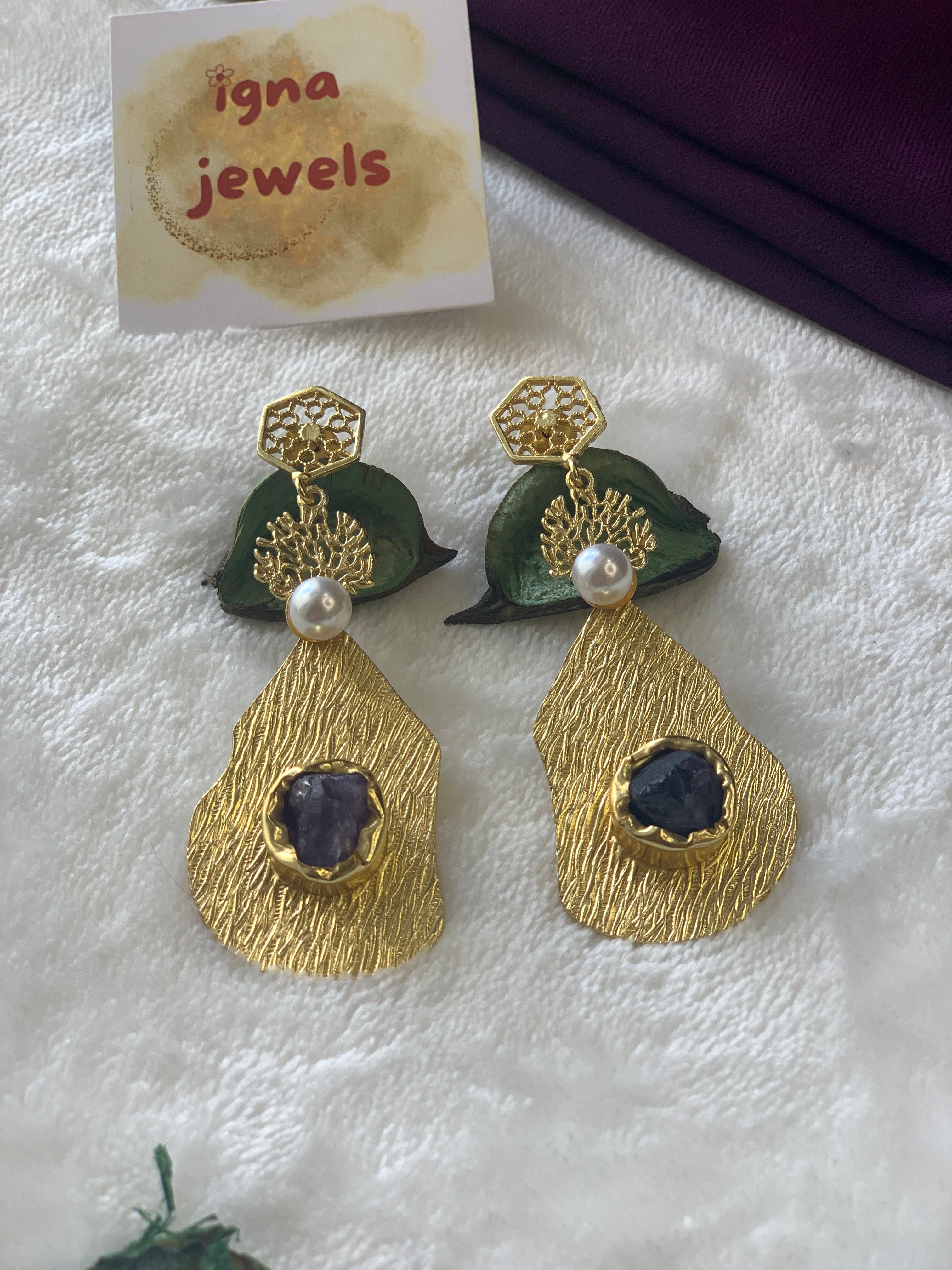 NADHINA - GOLDEN TEXTURED PEARL AND STONE DESIGNER EARRINGS