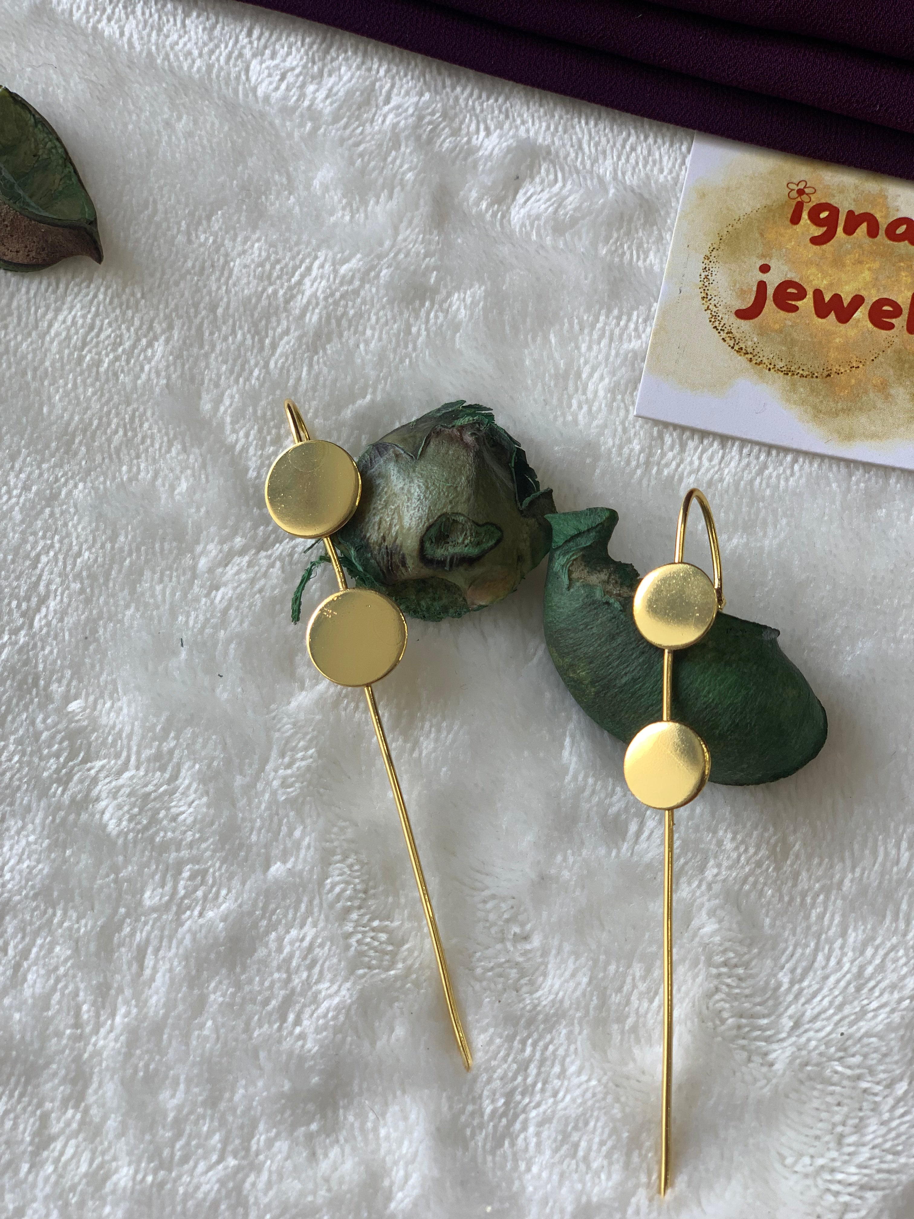 JODIE- GOLDEN DUAL CIRCLE EARCUFFS