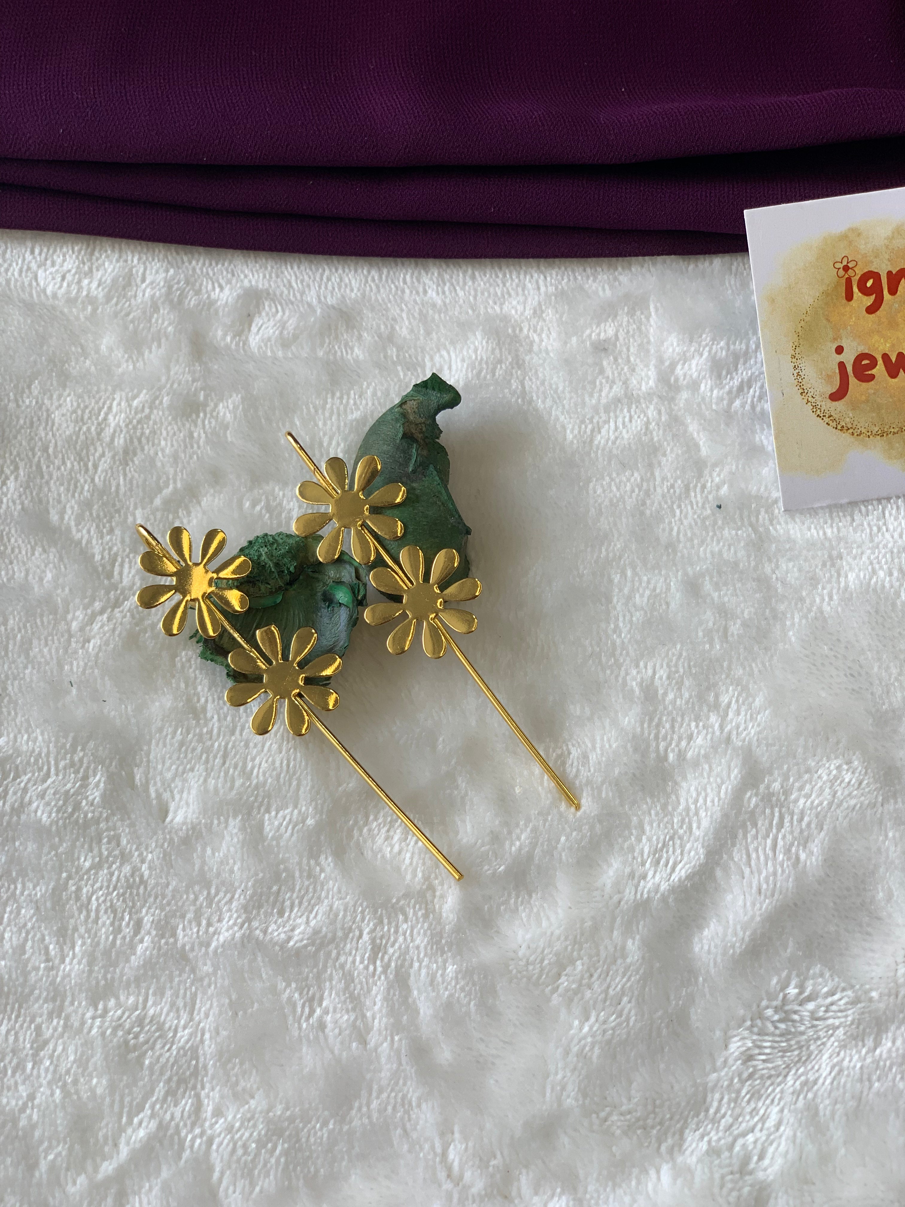 CATE- GOLDEN DUAL BIG FLOWER EARCUFFS