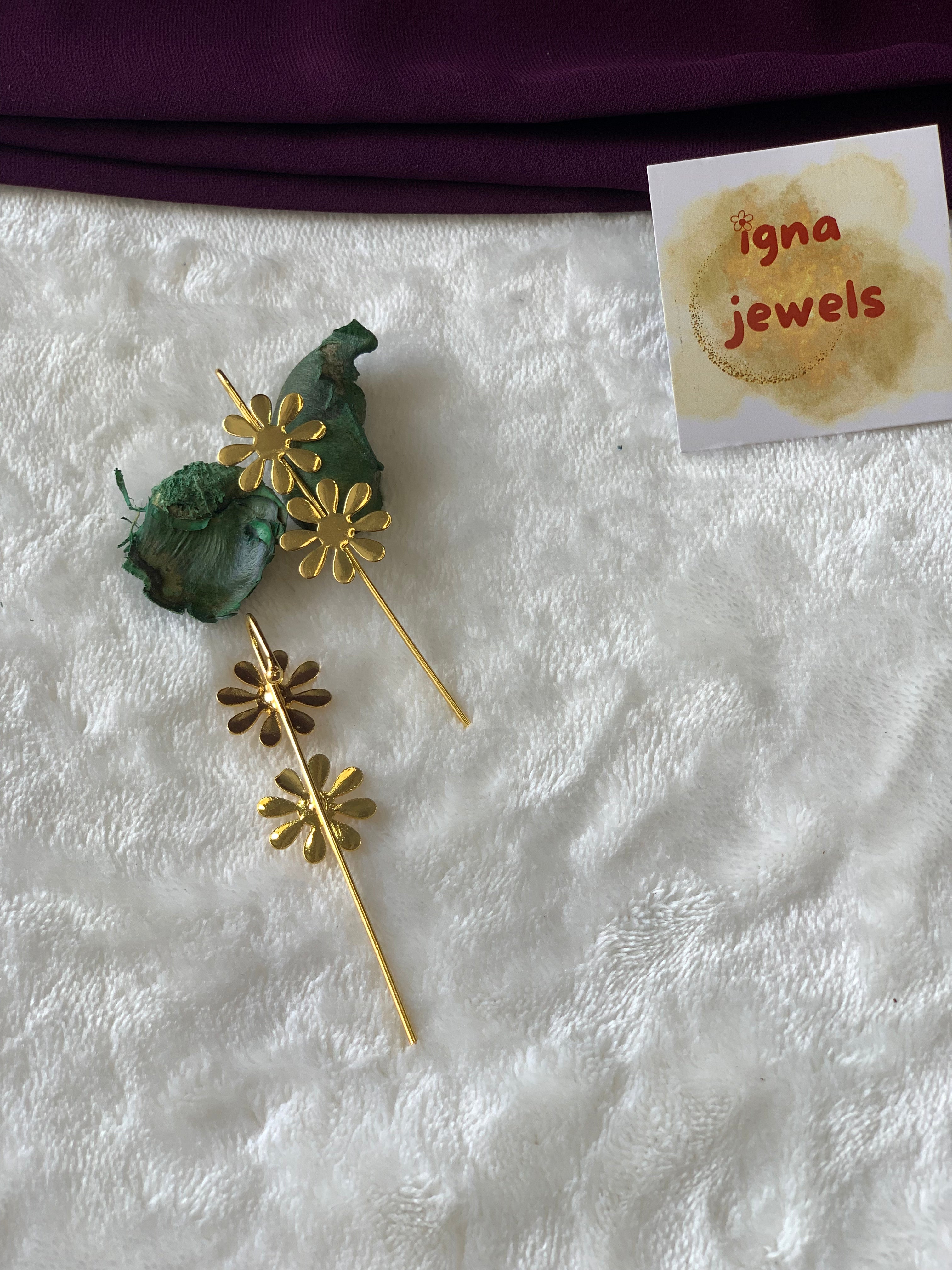 CATE- GOLDEN DUAL BIG FLOWER EARCUFFS