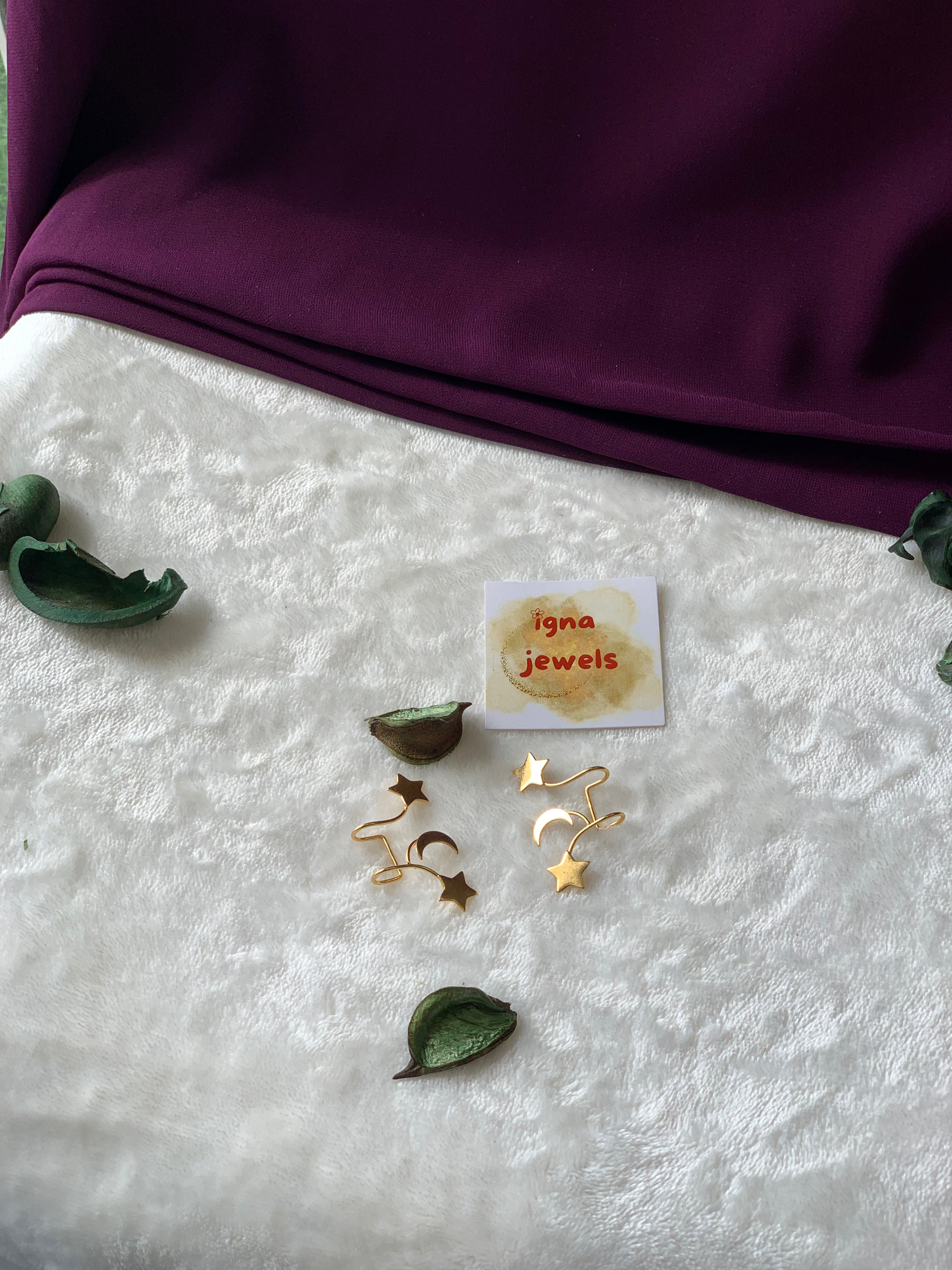 ROBIN- GOLDEN MOON STARS PRESS ON EARCUFFS