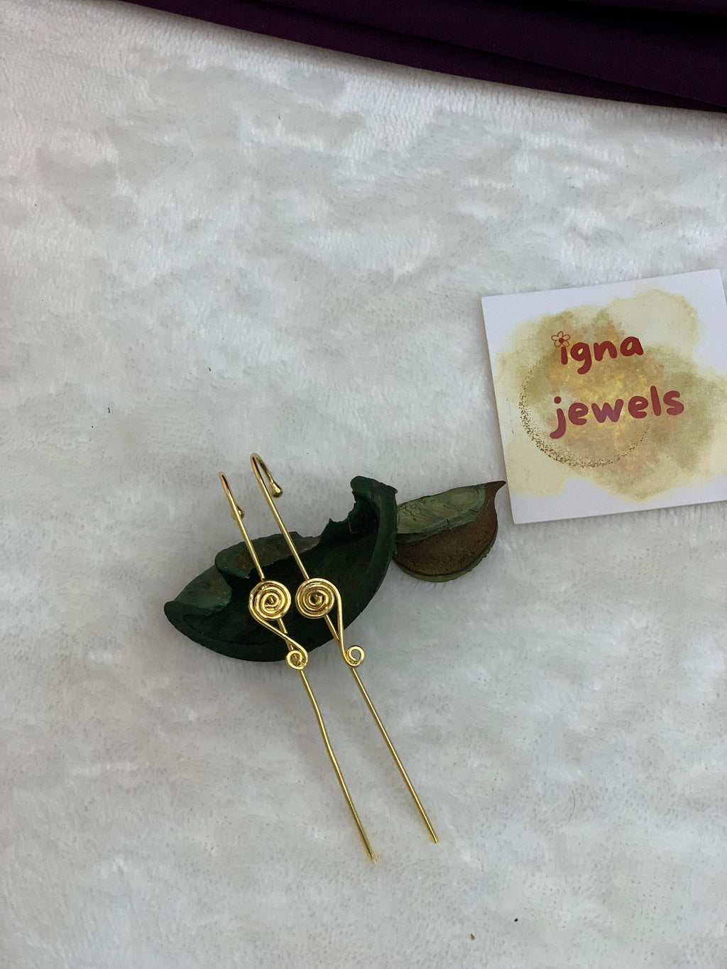 ELISHA - GOLDEN SPIRAL QUESTION MARK EARCUFFS