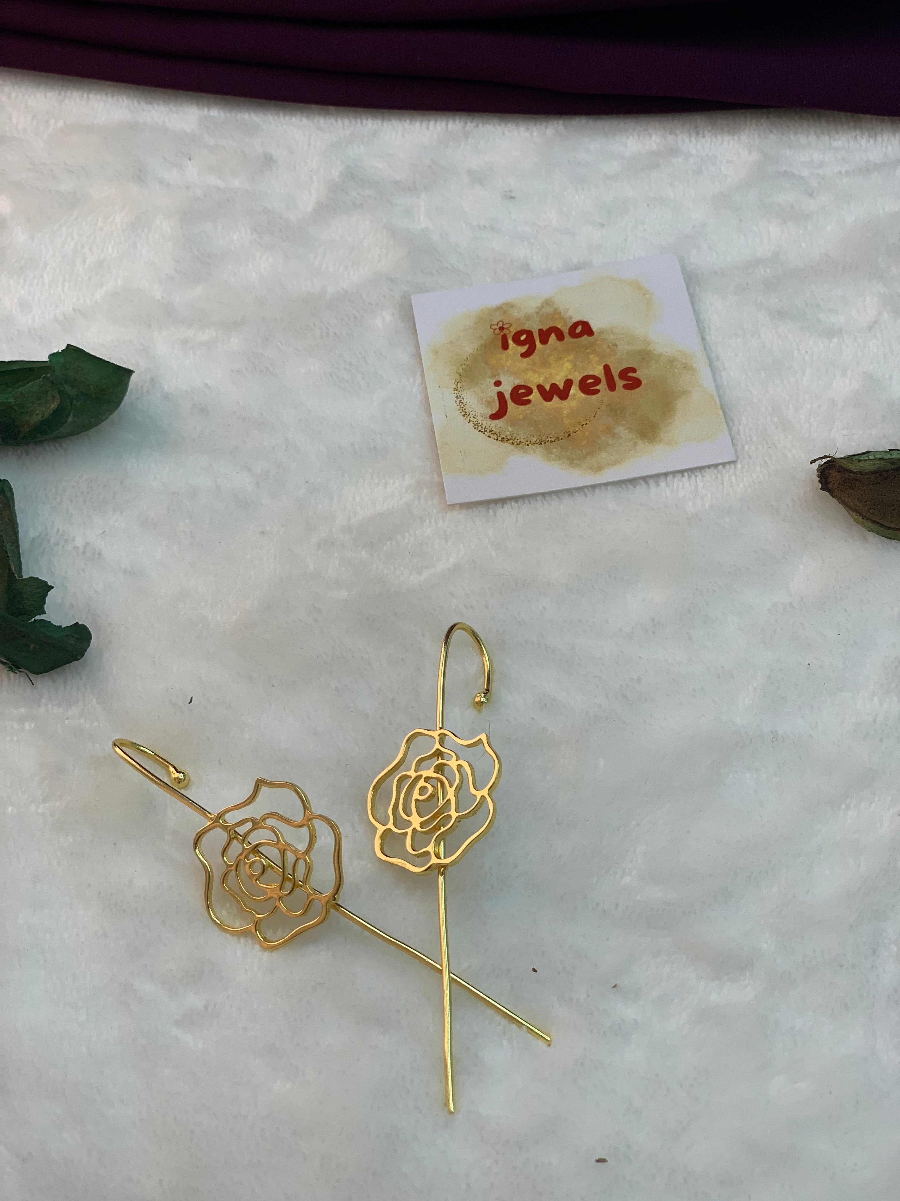 SOPHIA - GOLDEN LARGE ROSEFLOWER EARCUFFS