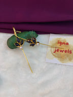 SIENNA - GLITTERY STONE AND PEARLS EARCUFFS