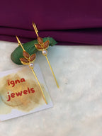 SIENNA - GLITTERY STONE AND PEARLS EARCUFFS
