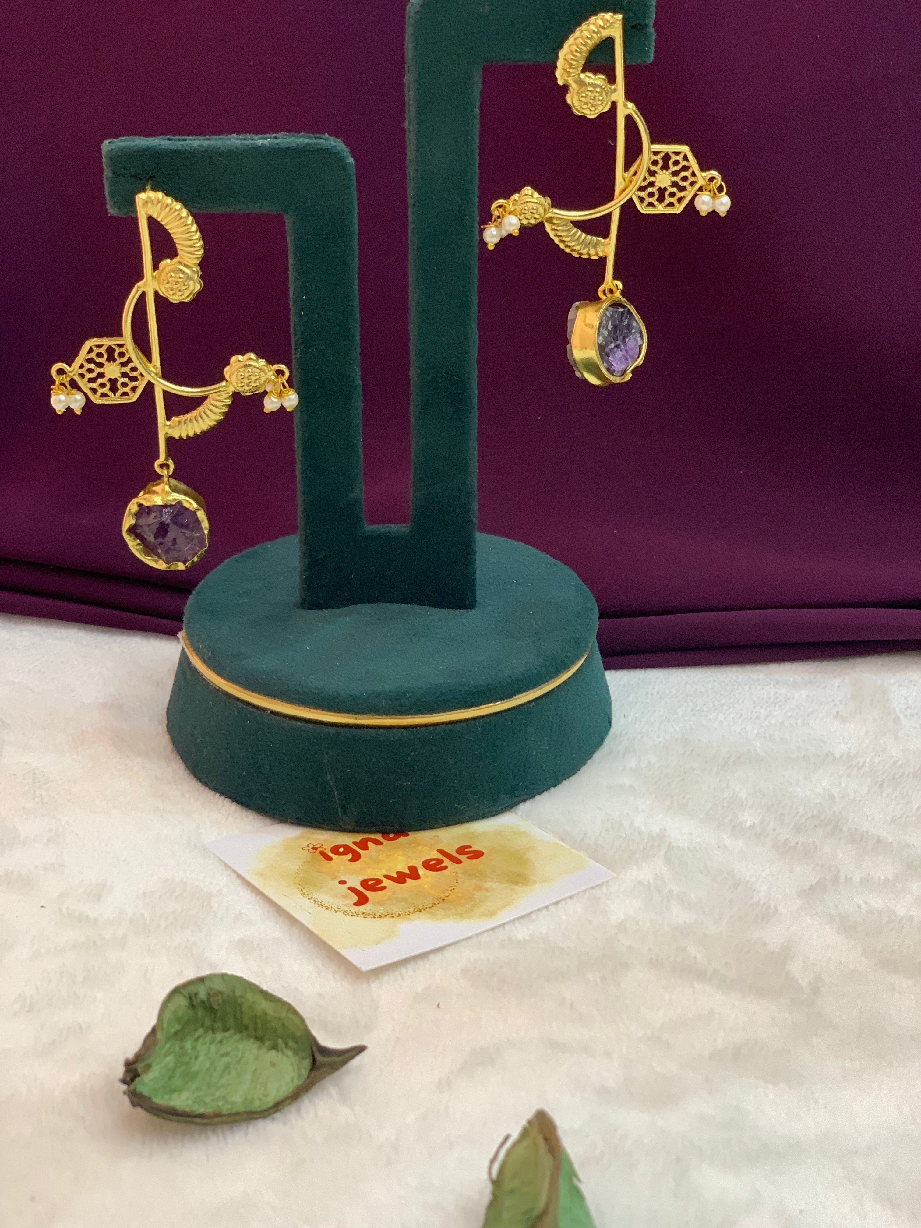 RANI - GOLDEN CLUSTER PEARLS AND RAW STONE EARRINGS