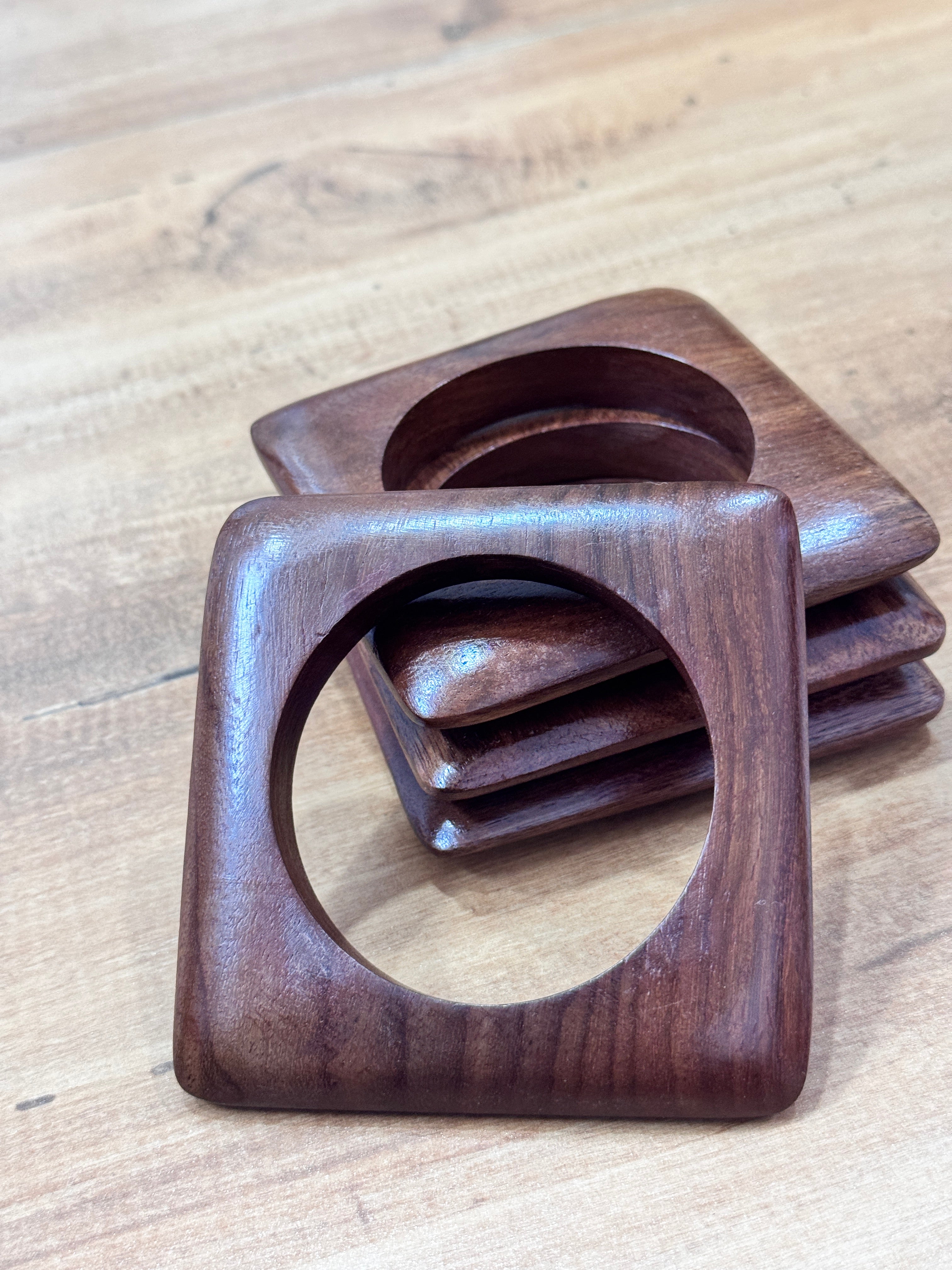ALEENA - WOODEN SQUARE BANGLE
