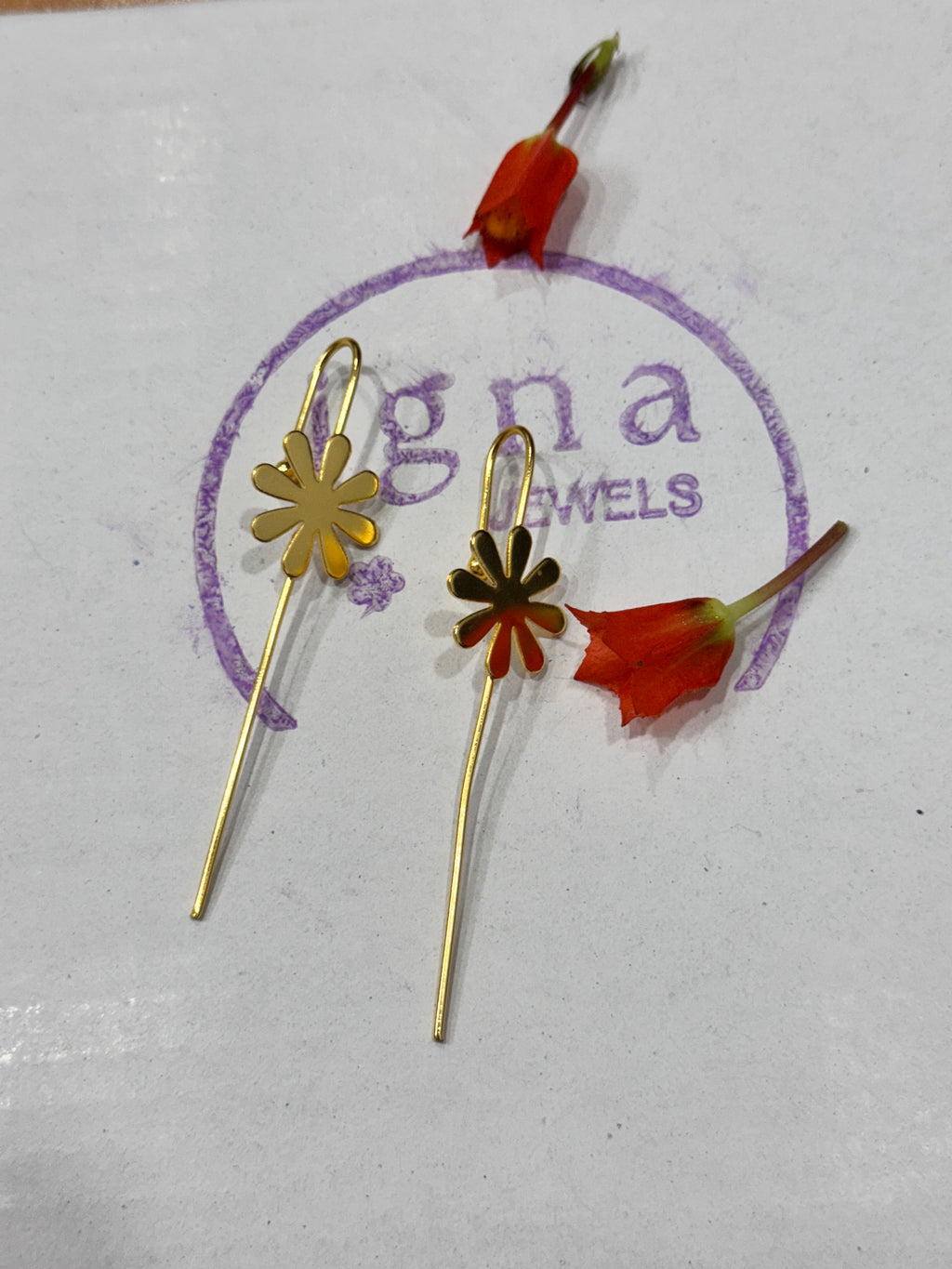 SEAN - GOLDEN SINGLE FLOWER EAR CUFFS