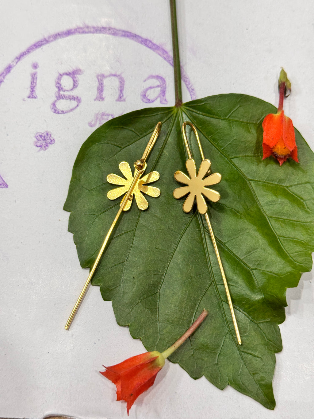 SEAN - GOLDEN SINGLE FLOWER EAR CUFFS