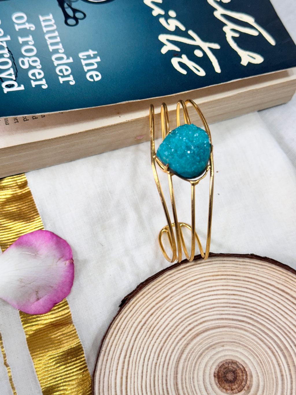 JINSHA - GOLDEN 4 LINES HEART RAW STONE ADJUSTABLE BANGLE