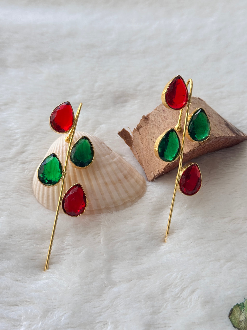 SLEEKLINE - MUTLISTONE GLOSSY EARCUFFS