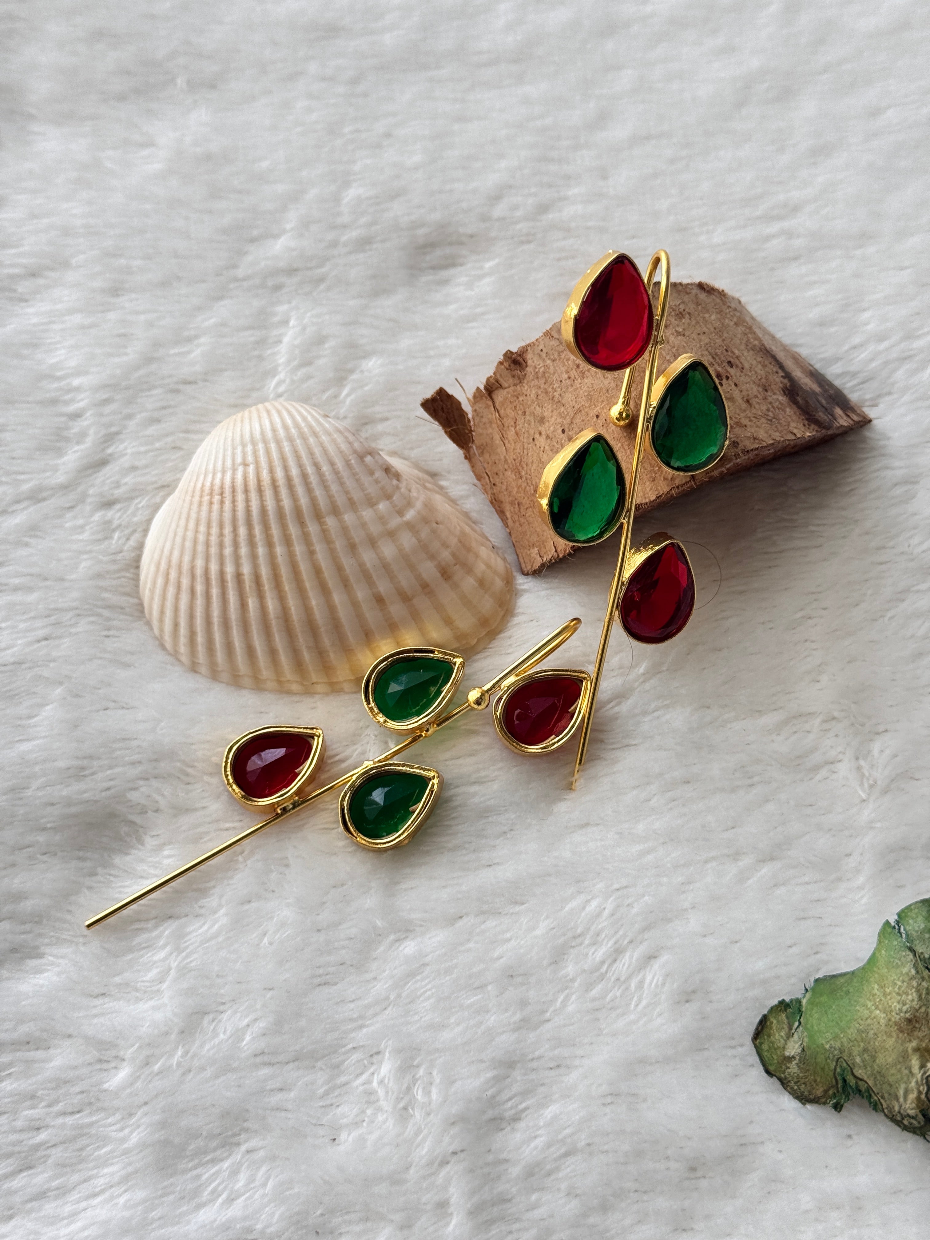 SLEEKLINE - MUTLISTONE GLOSSY EARCUFFS