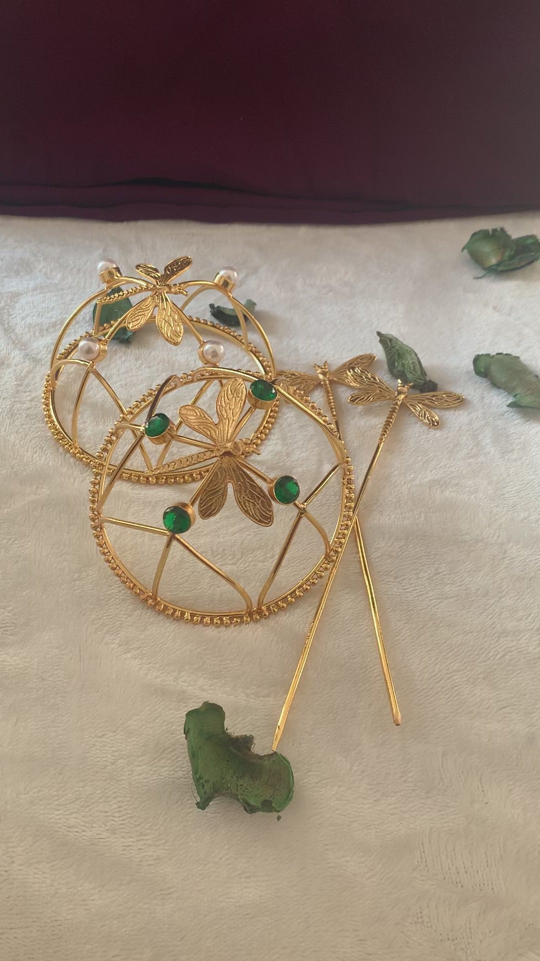 CLARA- GOLDEN DRAGONFLY QUAD STONE HAIR BUN